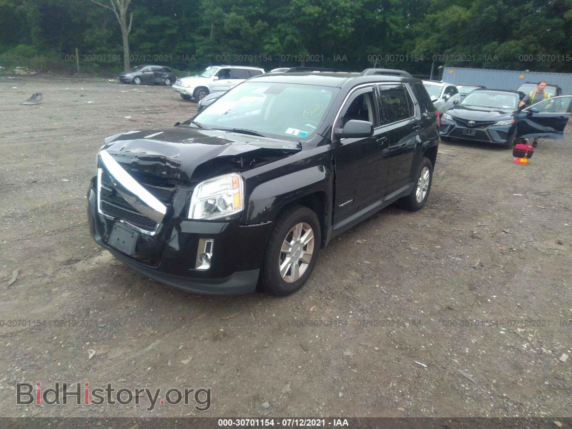 2013 GMC TERRAIN - VIN: 2GKFLVEK2D6205930 - Photo 2