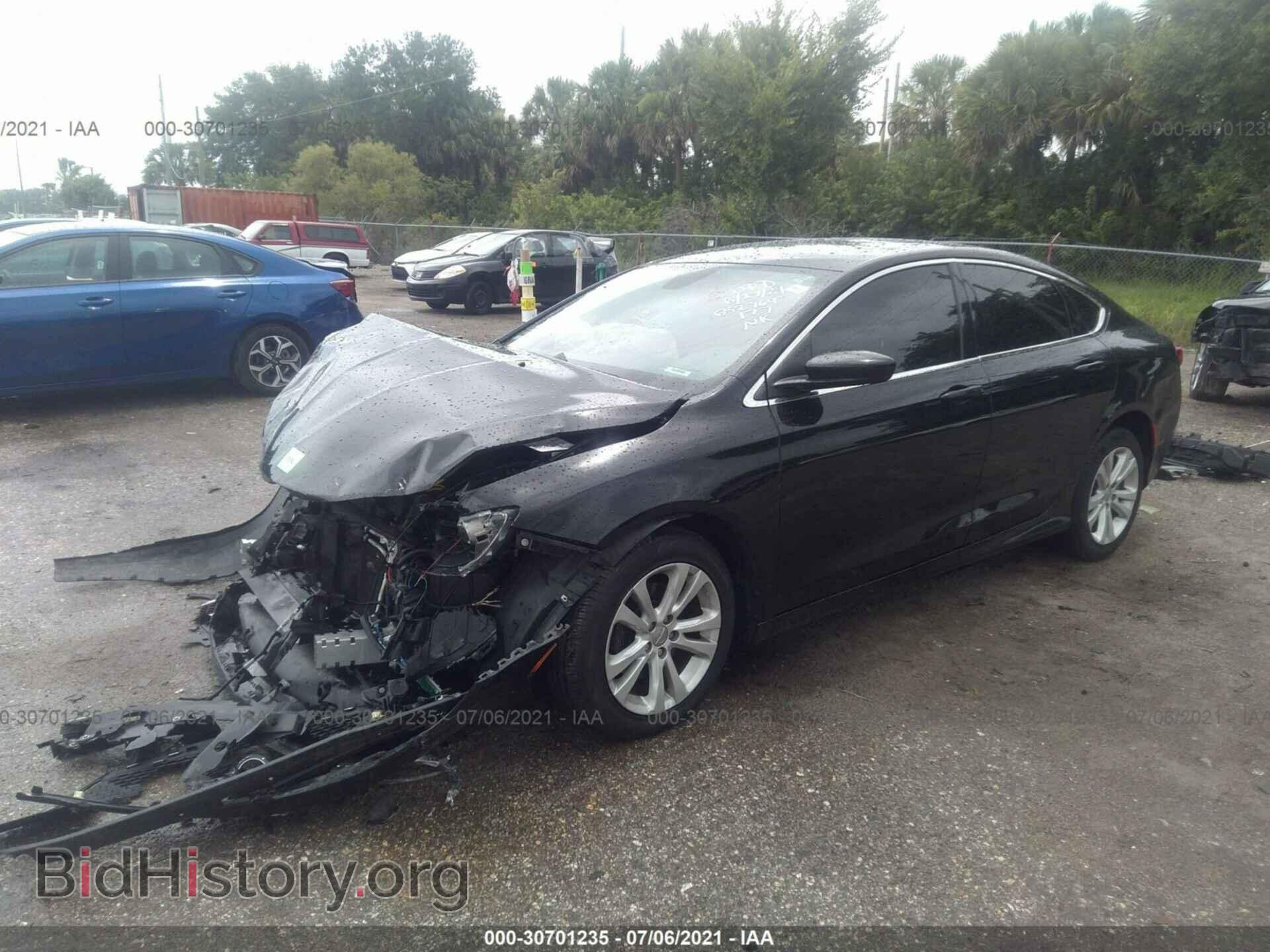 2016 CHRYSLER 200 - VIN: 1C3CCCAB7GN137556 - Фото 2