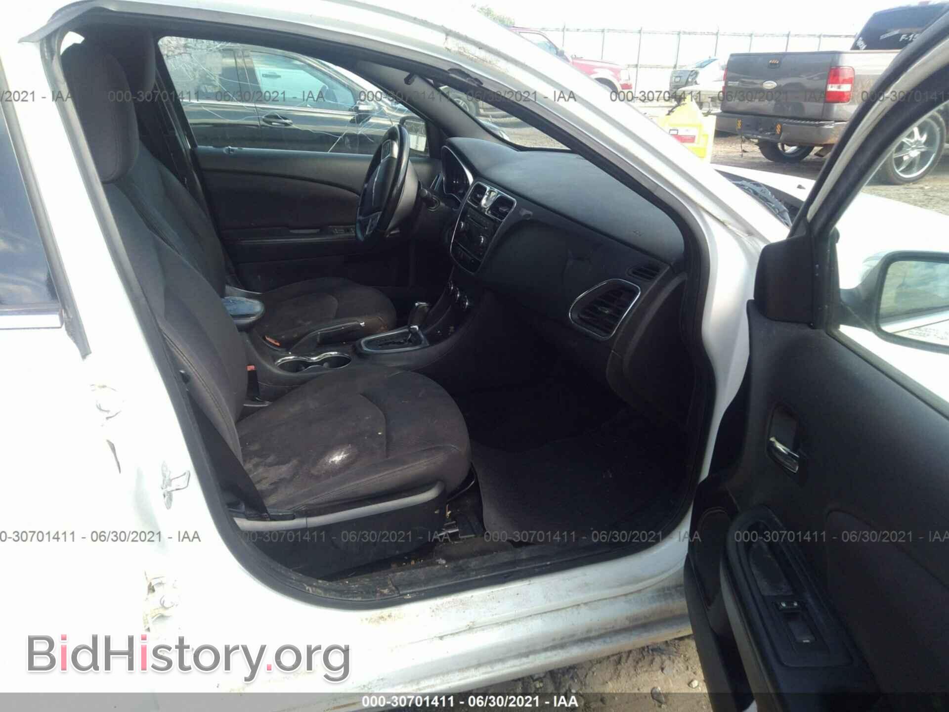 2013 CHRYSLER 200 - VIN: 1C3CCBBG4DN658766 - Photo 5