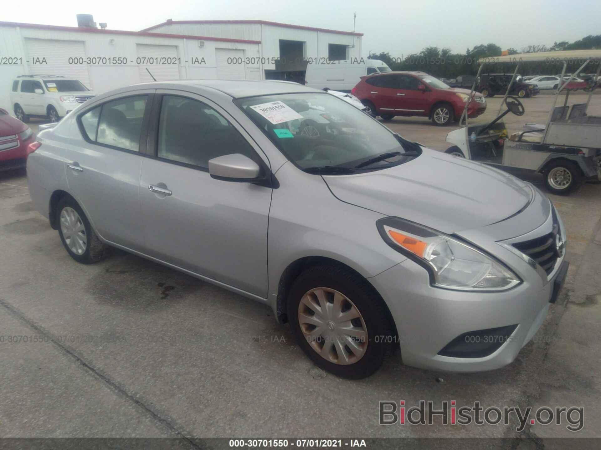 Photo 3N1CN7AP5HL824516 - NISSAN VERSA SEDAN 2017