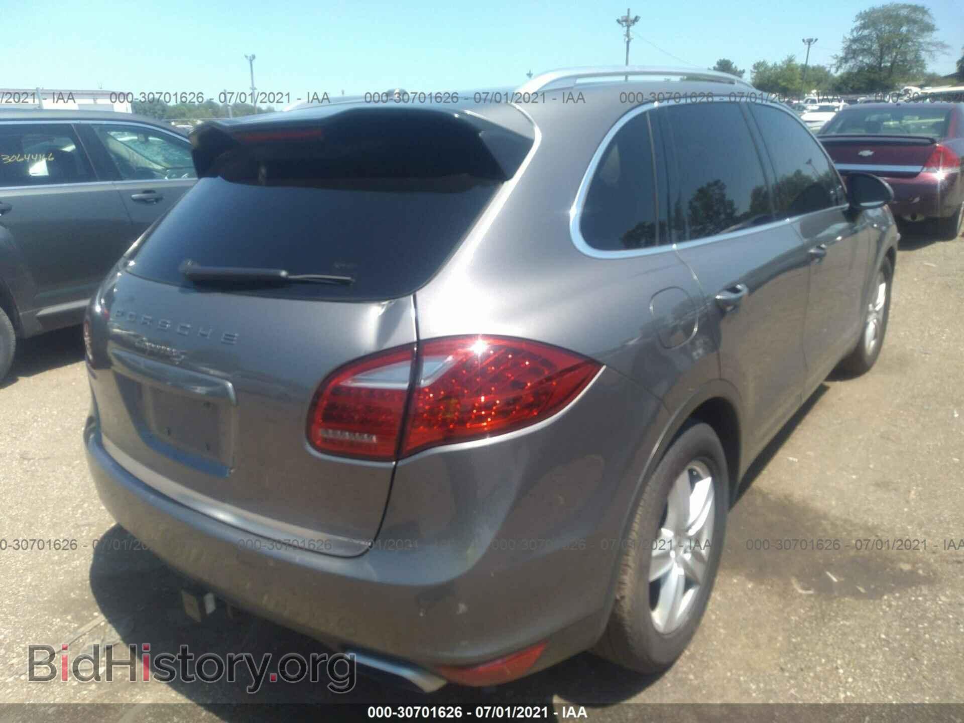 2011 PORSCHE CAYENNE - VIN: WP1AB2A26BLA49603 - Фото 4