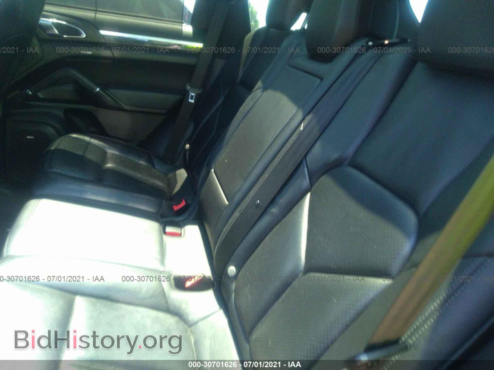 2011 PORSCHE CAYENNE - VIN: WP1AB2A26BLA49603 - Фото 8