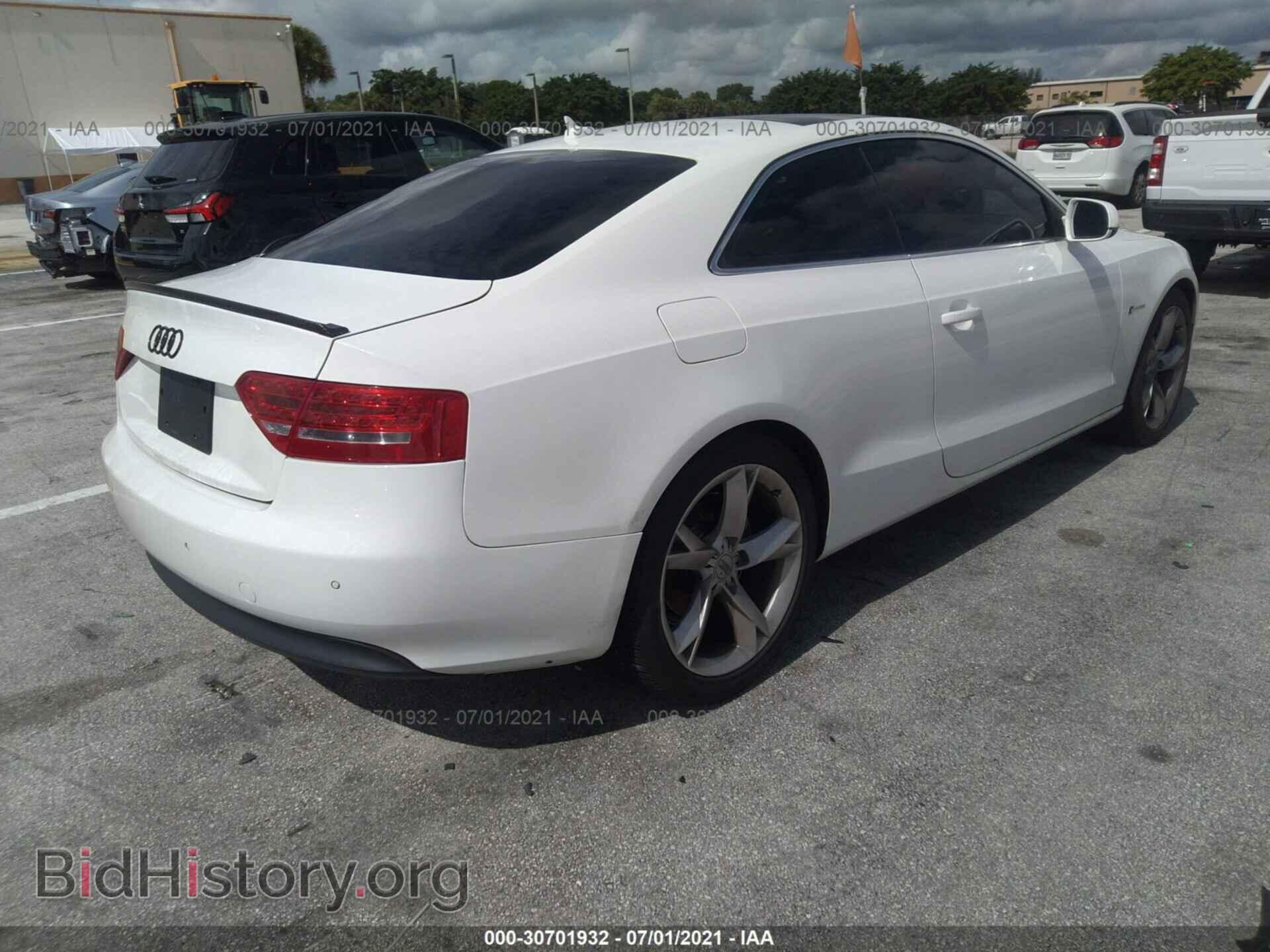 2011 AUDI A5 - VIN: WAULFAFR3BA027016 - Фото 4