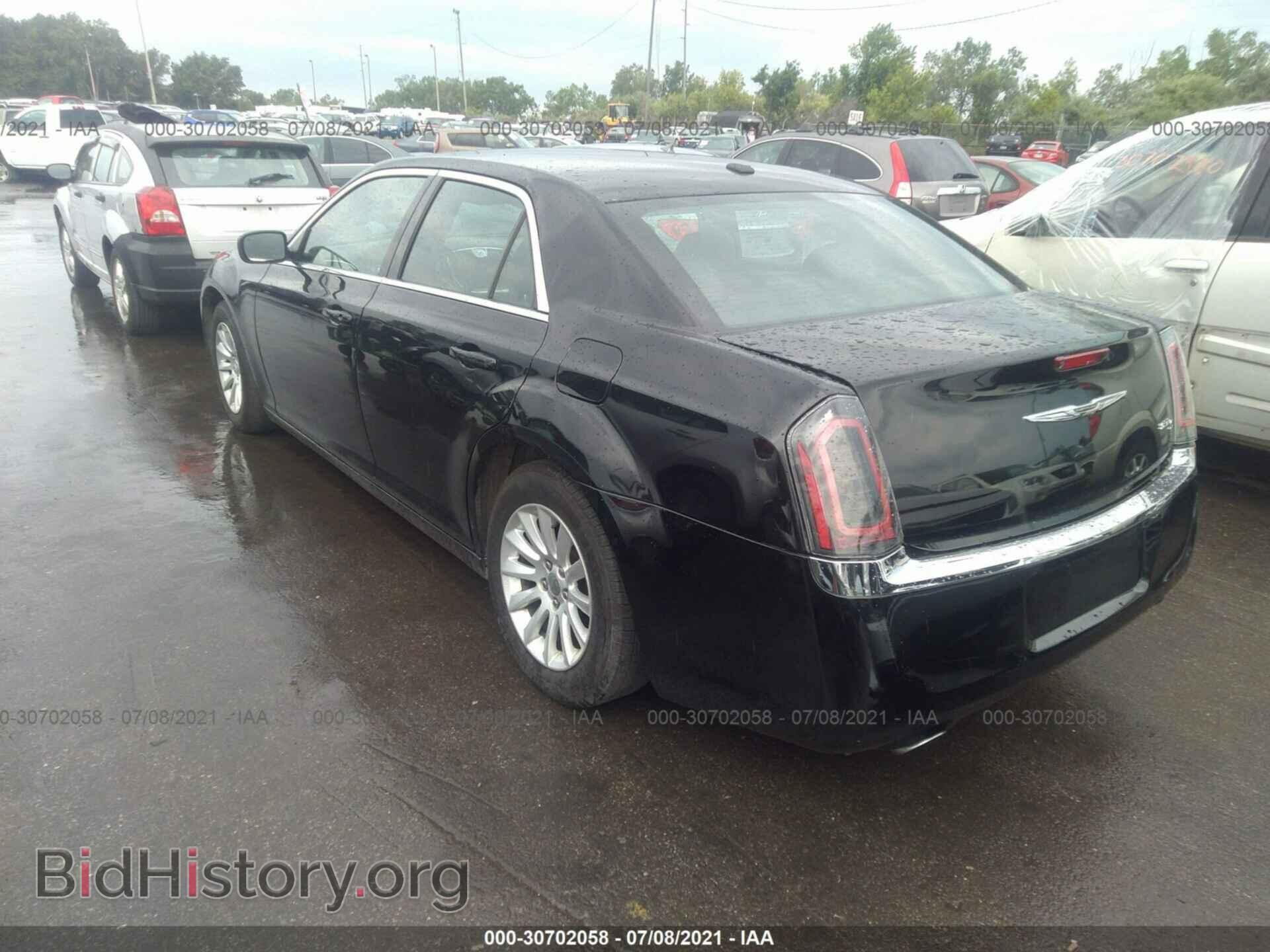 2014 CHRYSLER 300 - VIN: 2C3CCAAG3EH124258 - Фото 3