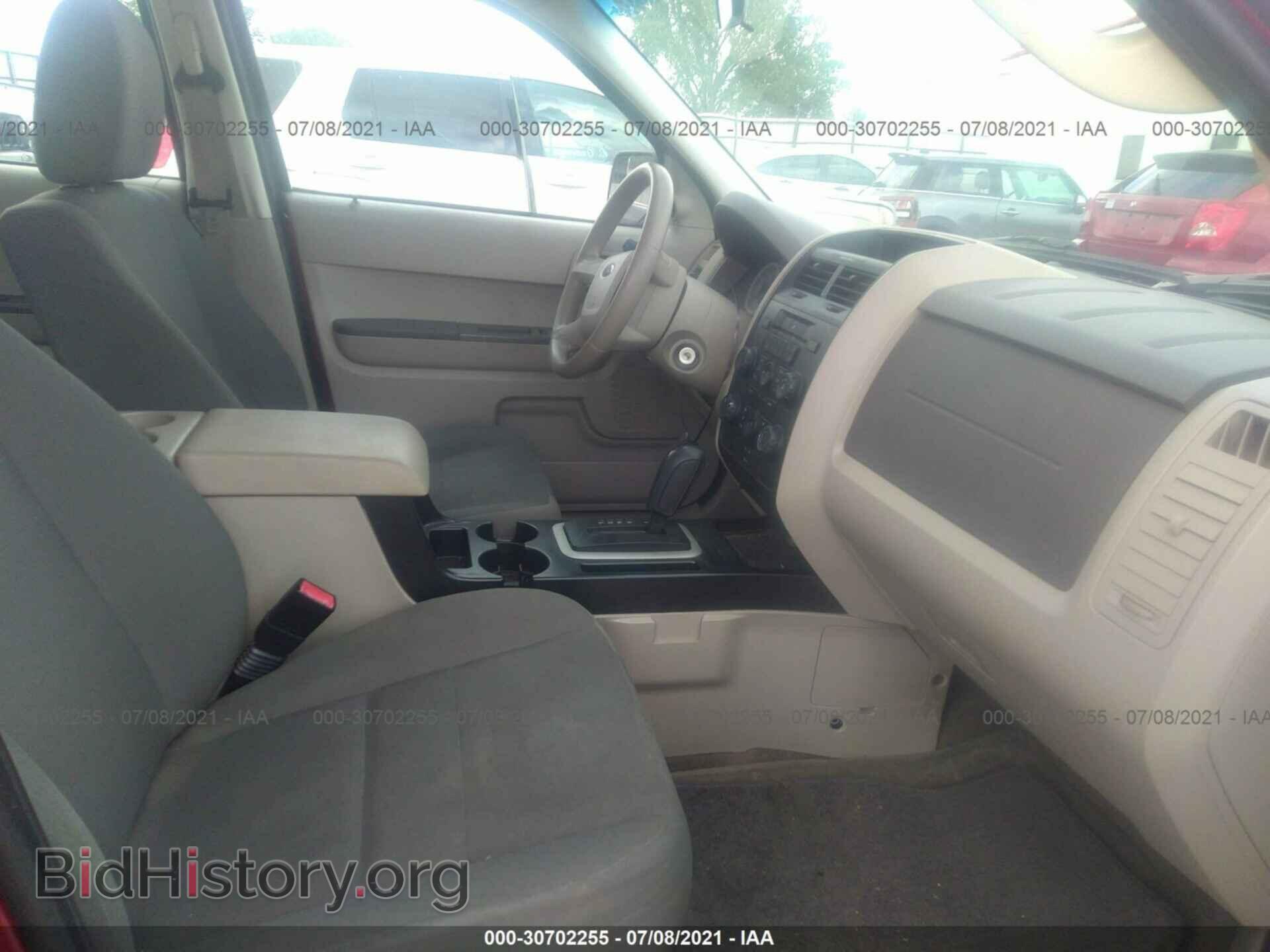 2011 FORD ESCAPE - VIN: 1FMCU0C74BKB13155 - Photo 5