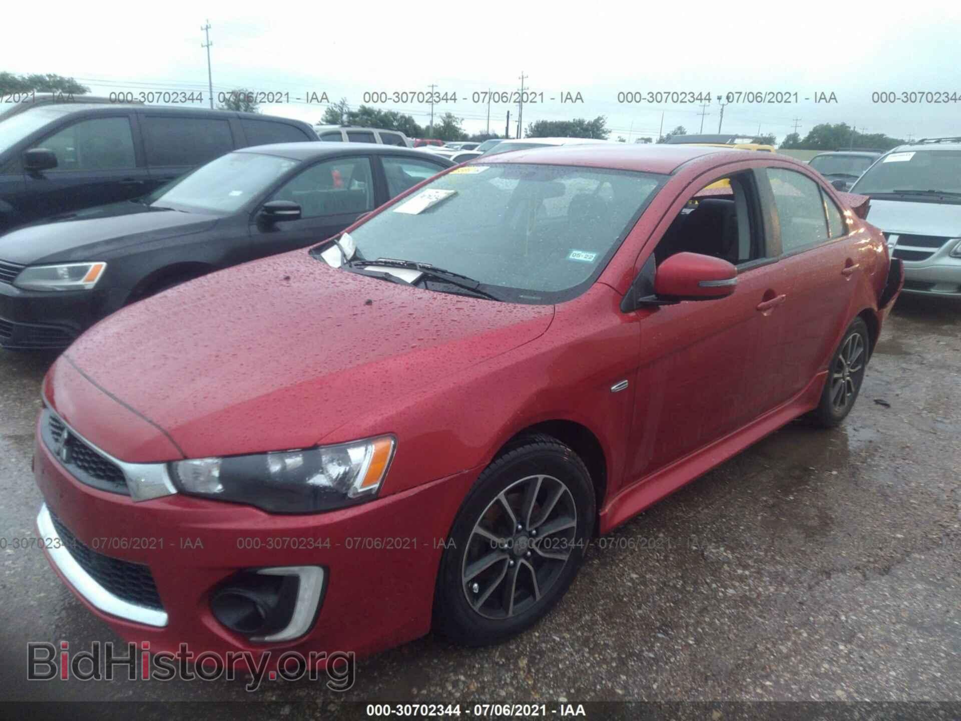 2017 MITSUBISHI LANCER - VIN: JA32U2FU7HU008666 - Фото 2