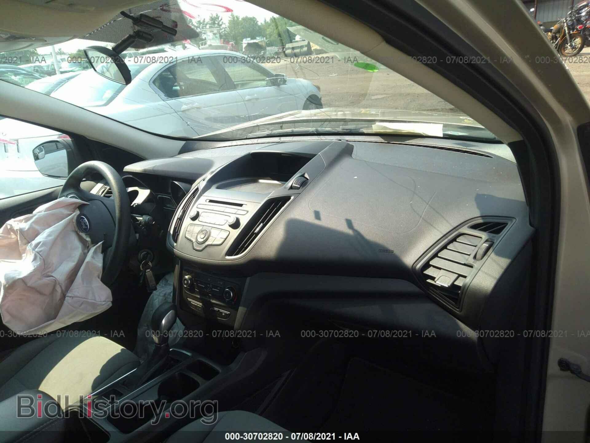 2017 FORD ESCAPE - VIN: 1FMCU0F76HUB93776 - Photo 5