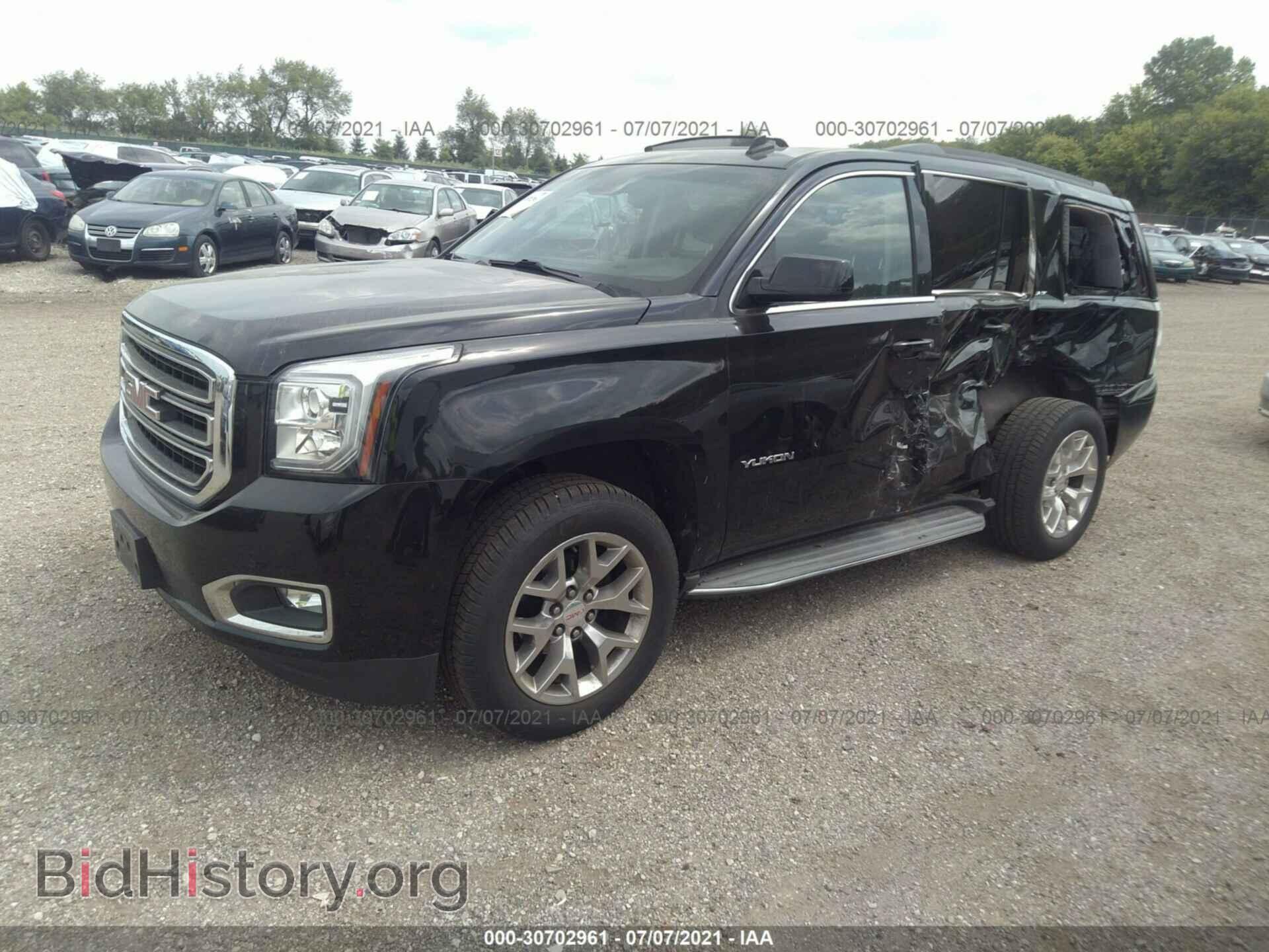 2015 GMC YUKON - VIN: 1GKS2BKC4FR112346 - Фото 2