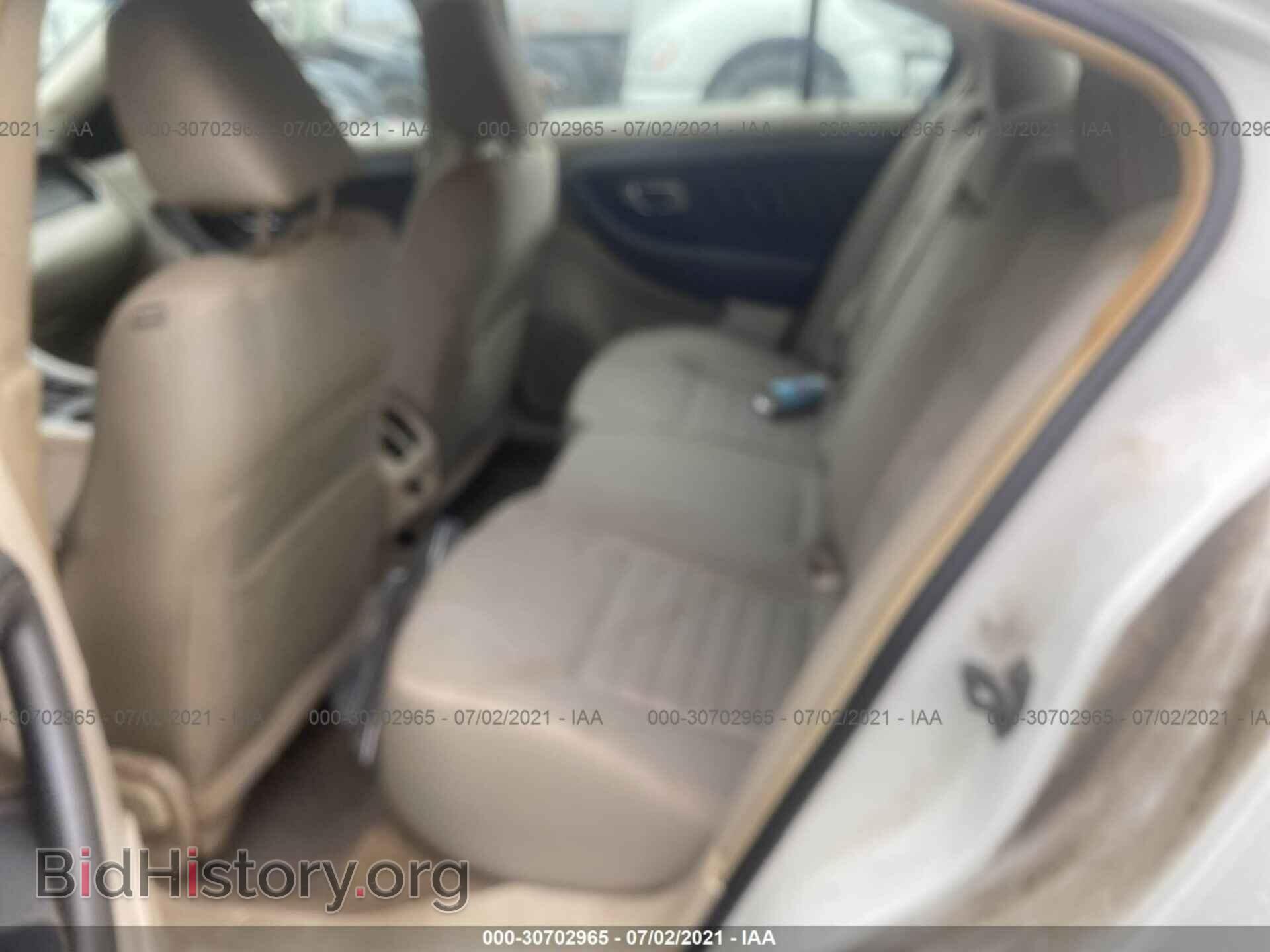 2012 FORD TAURUS - VIN: 1FAHP2DW5CG123044 - Фото 8