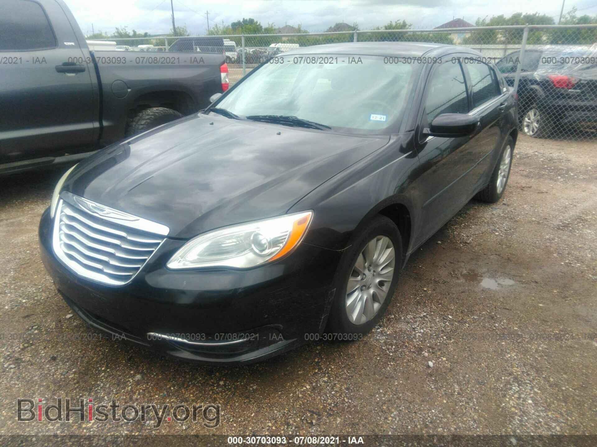 2012 CHRYSLER 200 - VIN: 1C3CCBAB5CN191197 - Фото 2