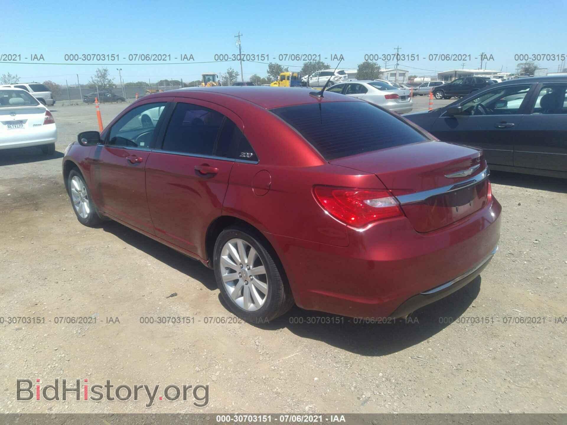 2011 CHRYSLER 200 - VIN: 1C3BC1FG4BN512963 - Фото 3