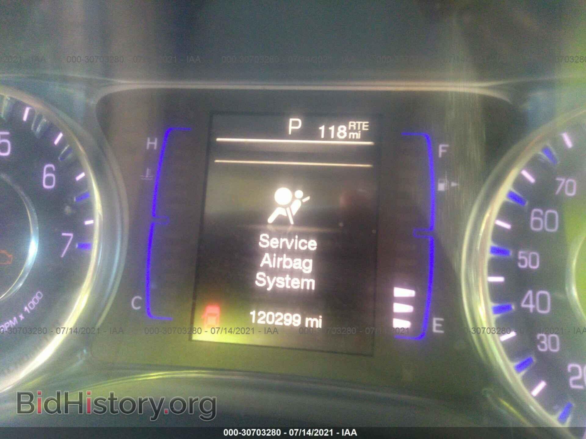 2016 CHRYSLER 200 - VIN: 1C3CCCAB1GN175526 - Фото 7