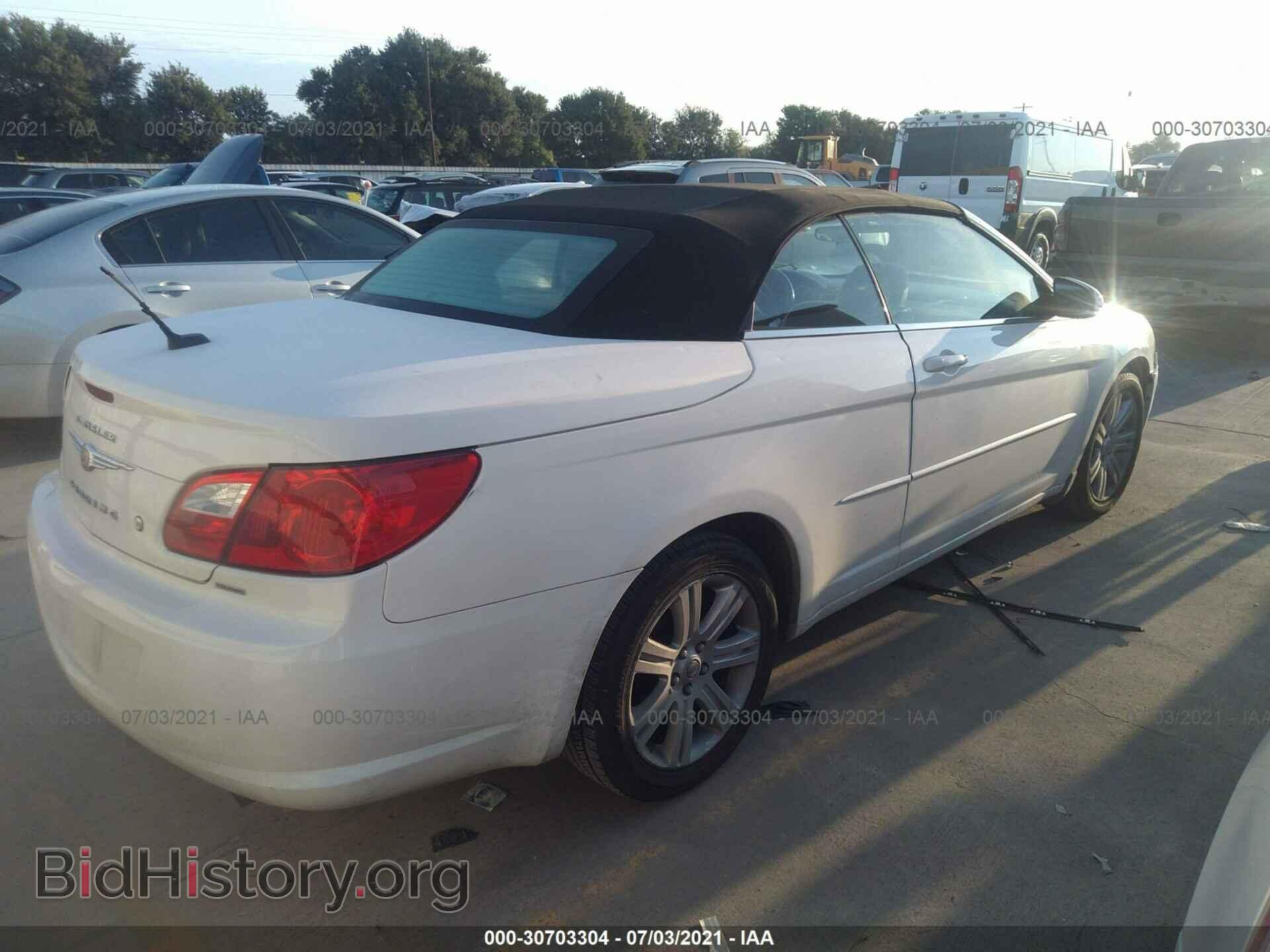 2010 CHRYSLER SEBRING - VIN: 1C3BC5EDXAN153437 - Фото 4