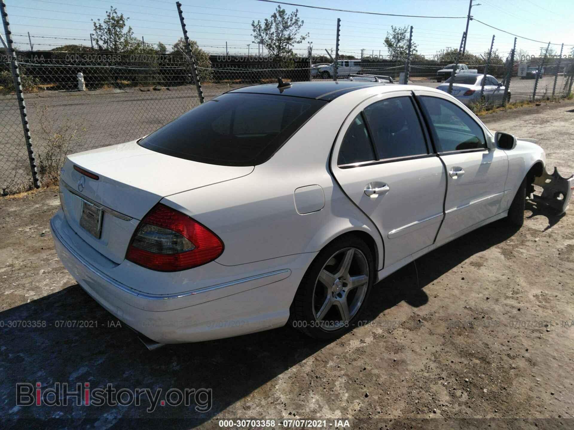 2009 MERCEDES-BENZ E-CLASS - VIN: WDBUF56X59B382849 - Фото 4