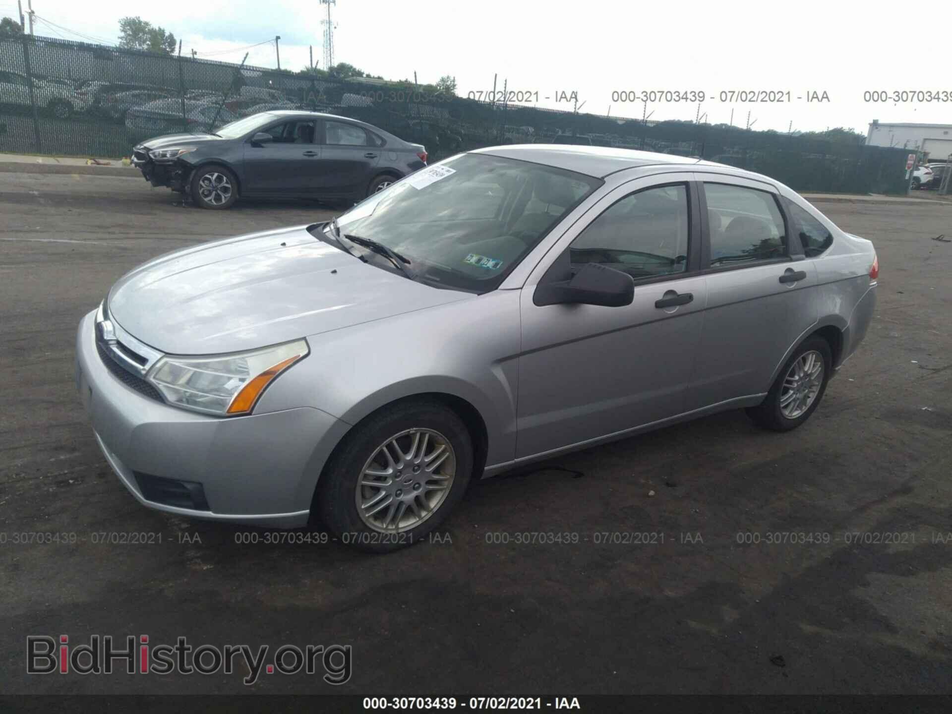 2010 FORD FOCUS - VIN: 1FAHP3FN5AW224761 - Фото 2