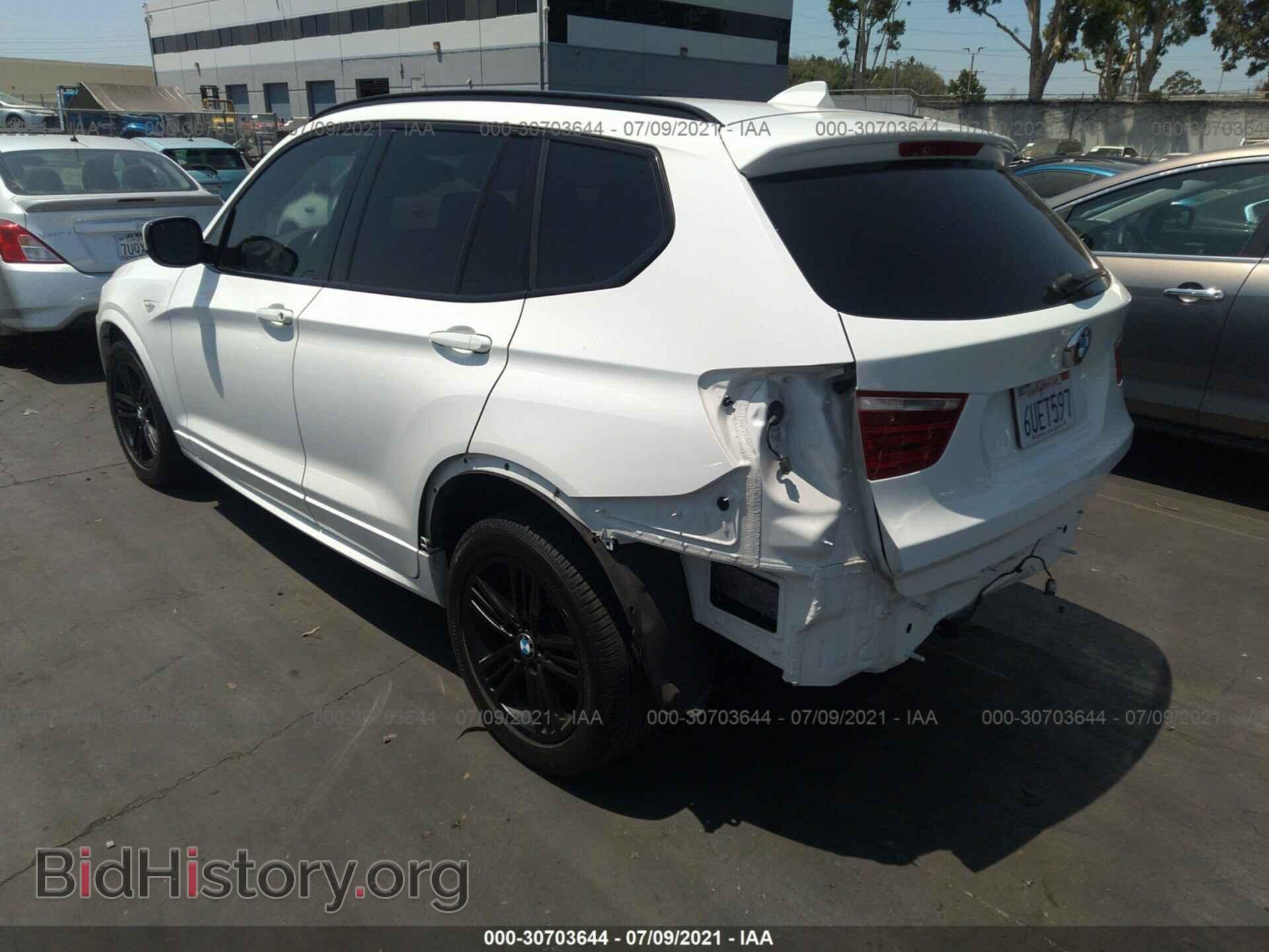2012 BMW X3 - VIN: 5UXWX5C56CL719362 - Фото 3