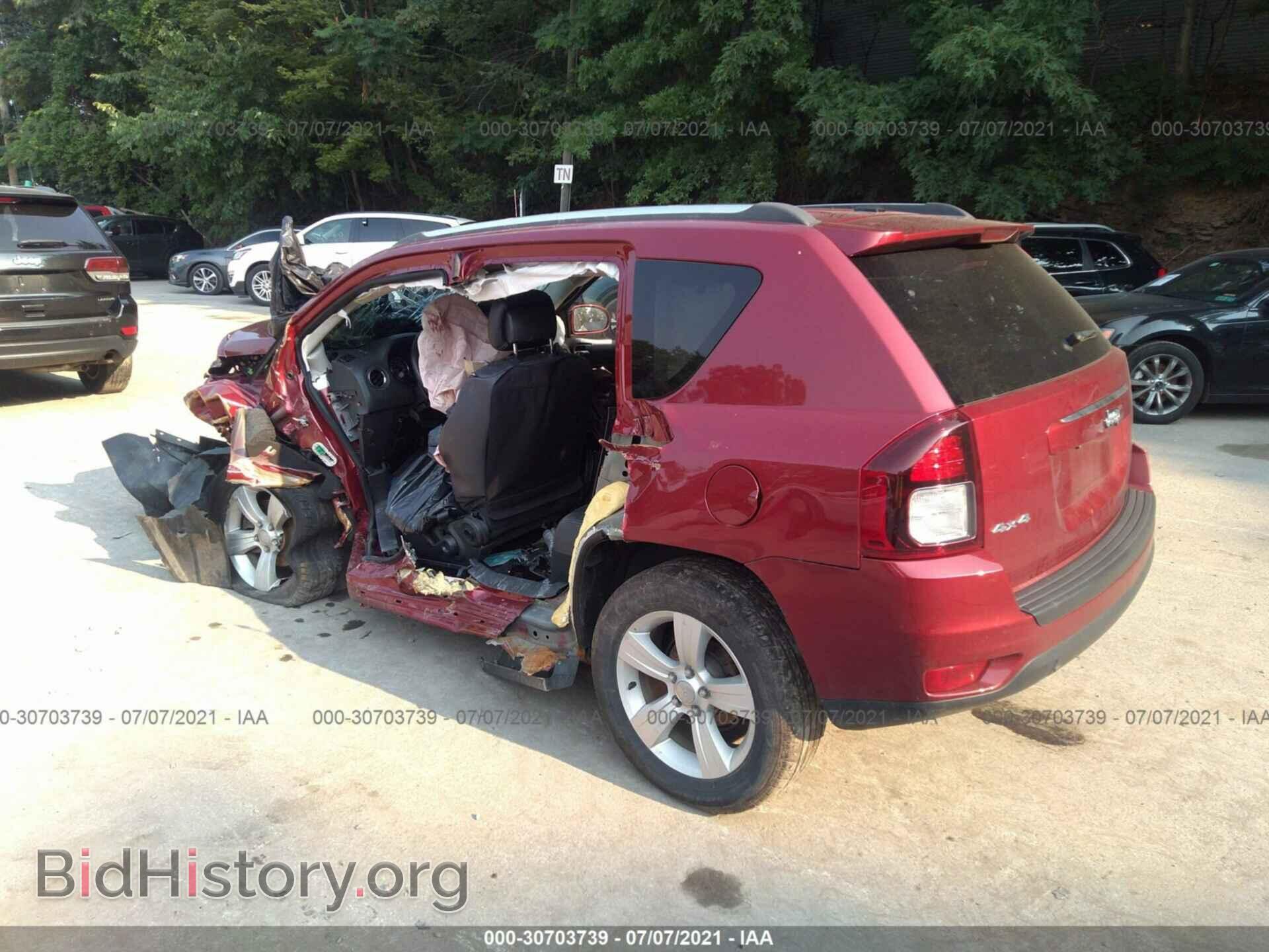 2014 JEEP COMPASS - VIN: 1C4NJDEB9ED665645 - Photo 3