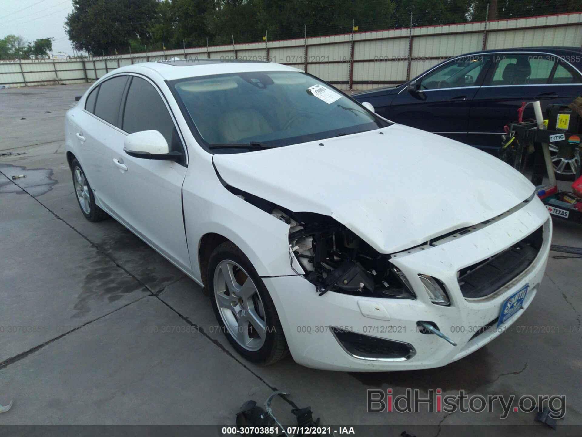 Photo YV1612FSXD2181009 - VOLVO S60 2013