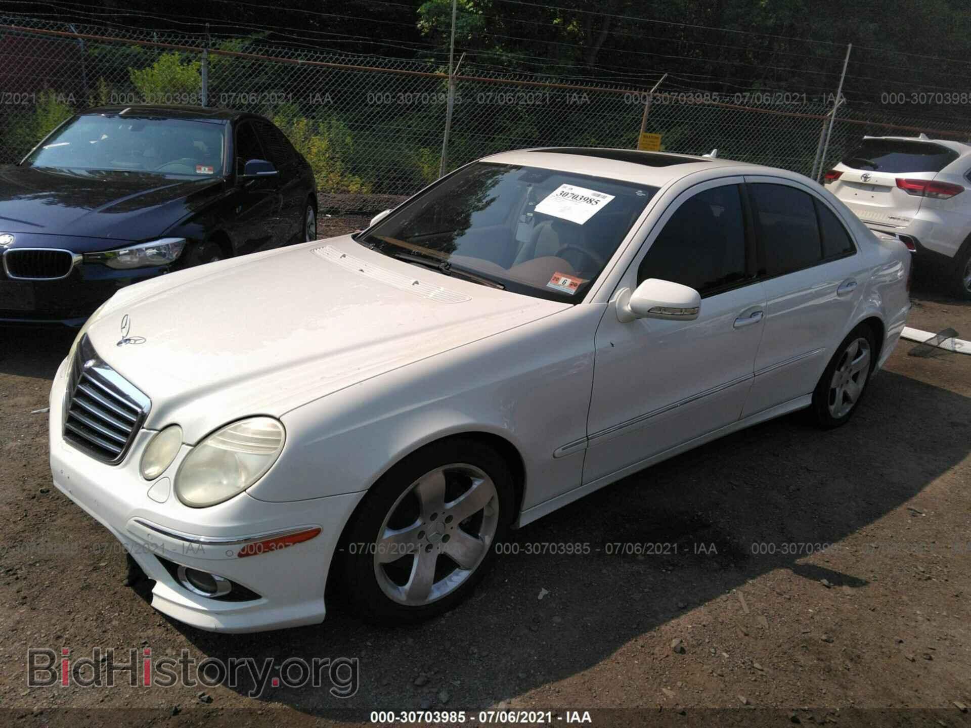 2009 MERCEDES-BENZ E-CLASS - VIN: WDBUF56X49B438568 - Фото 2