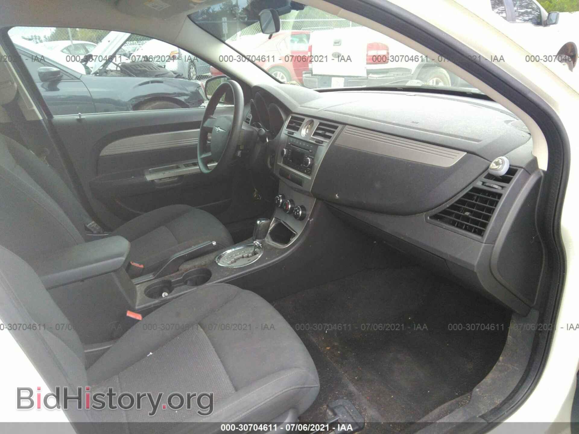 2010 CHRYSLER SEBRING - VIN: 1C3CC4FB2AN177629 - Фото 5