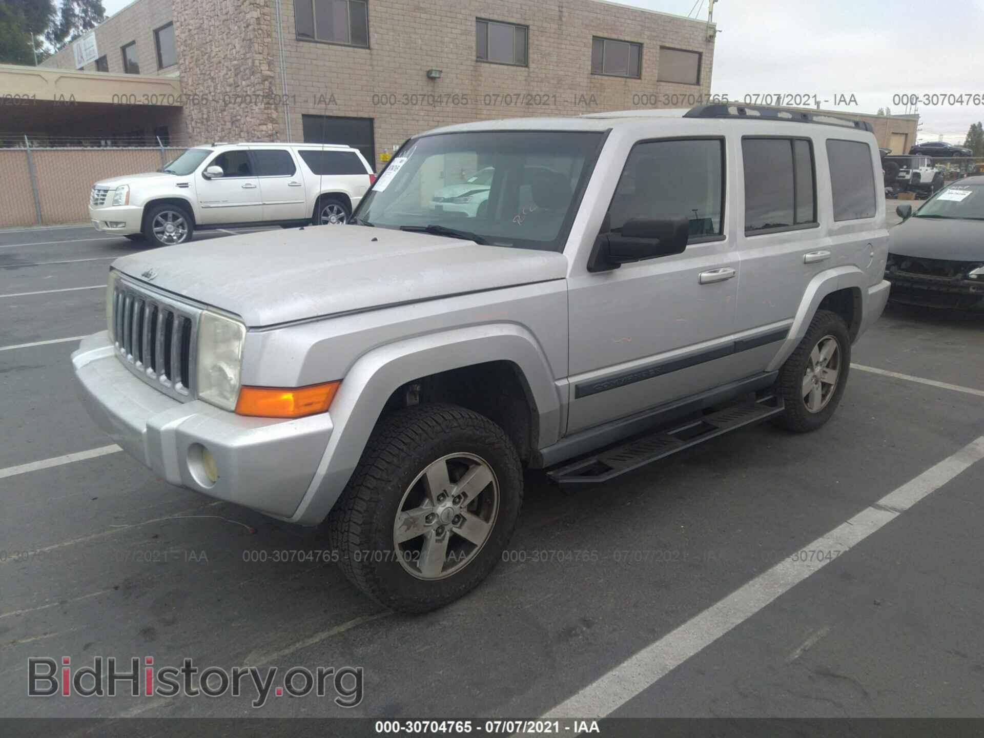 2007 JEEP COMMANDER - VIN: 1J8HH48P87C502017 - Photo 2