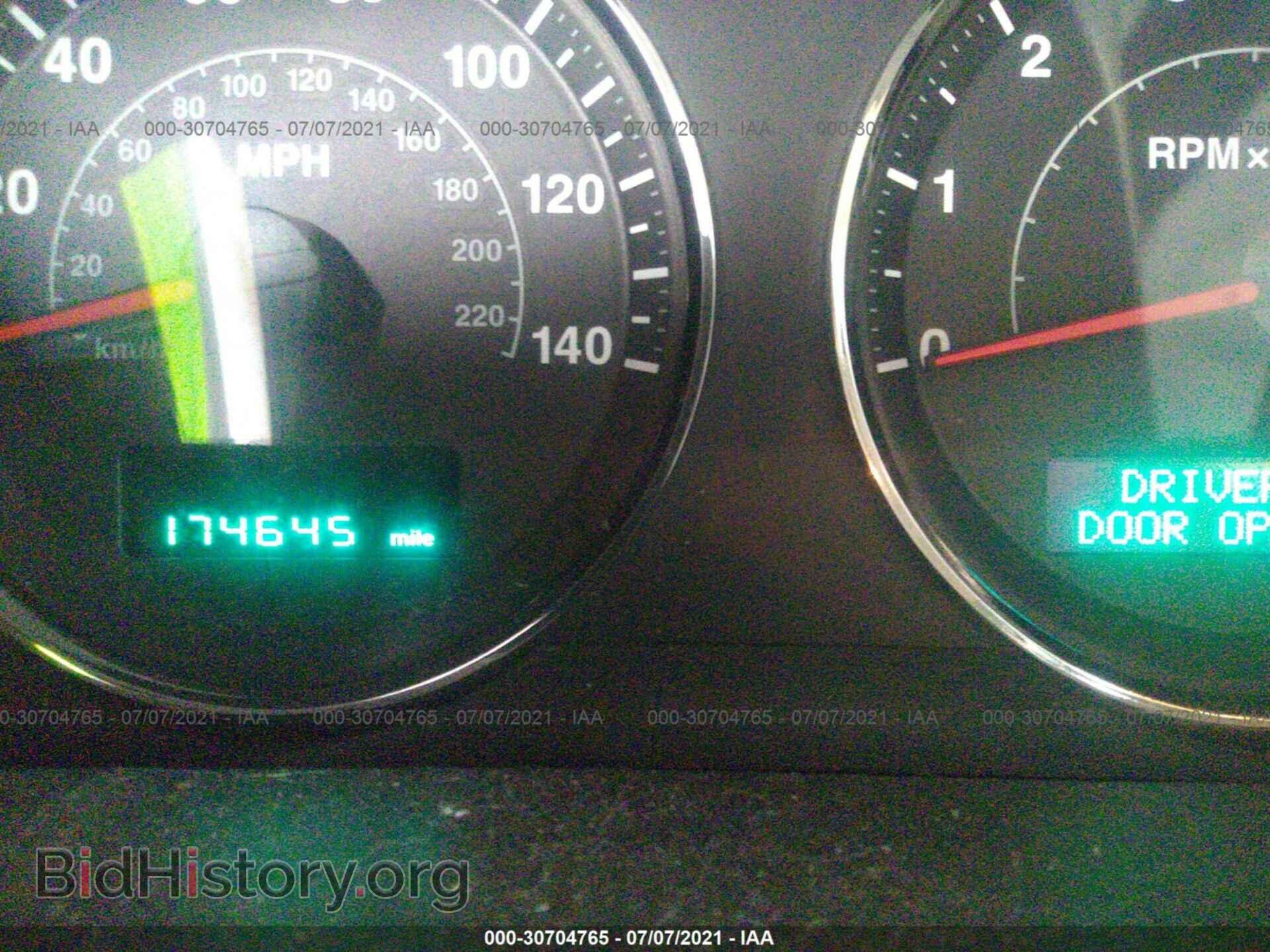 2007 JEEP COMMANDER - VIN: 1J8HH48P87C502017 - Photo 7