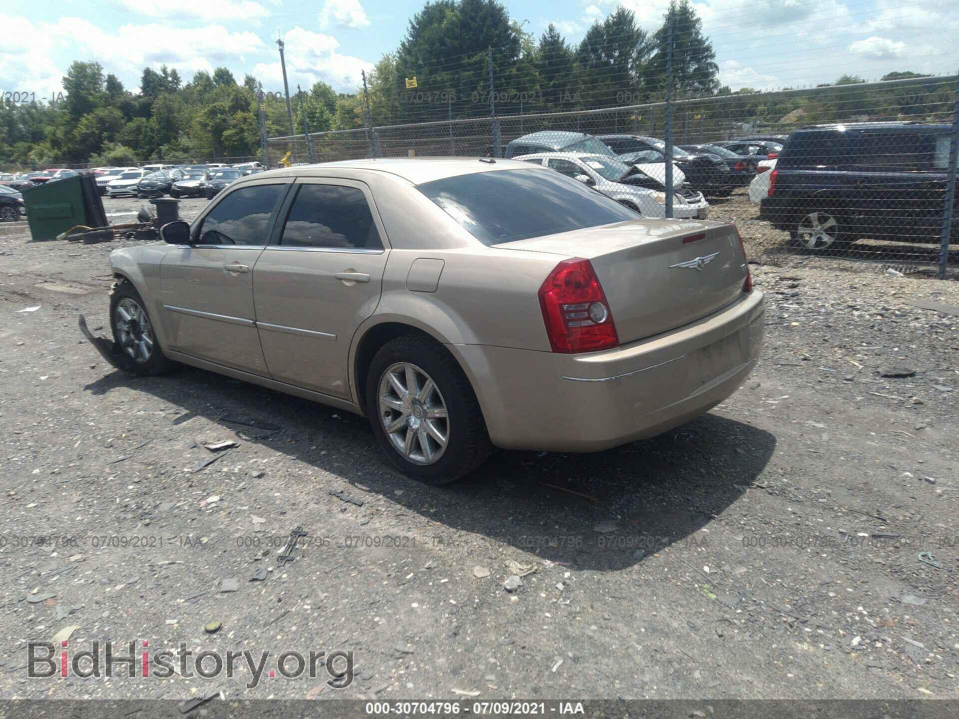 2009 CHRYSLER 300 - VIN: 2C3LA53V19H514631 - Фото 3