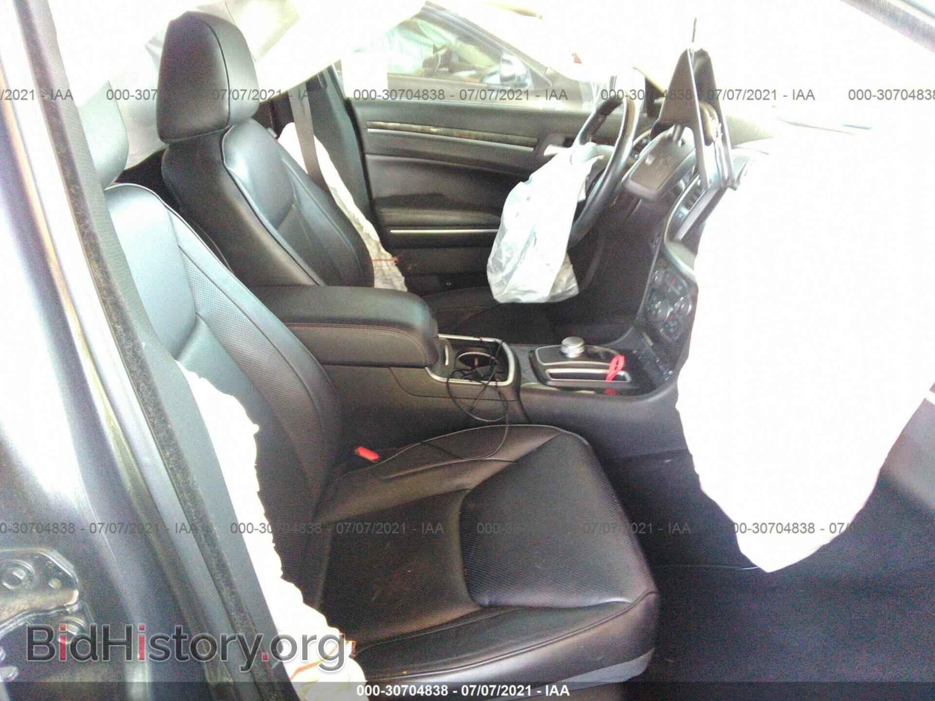 2019 CHRYSLER 300 - VIN: 2C3CCAEG4KH689477 - Фото 5