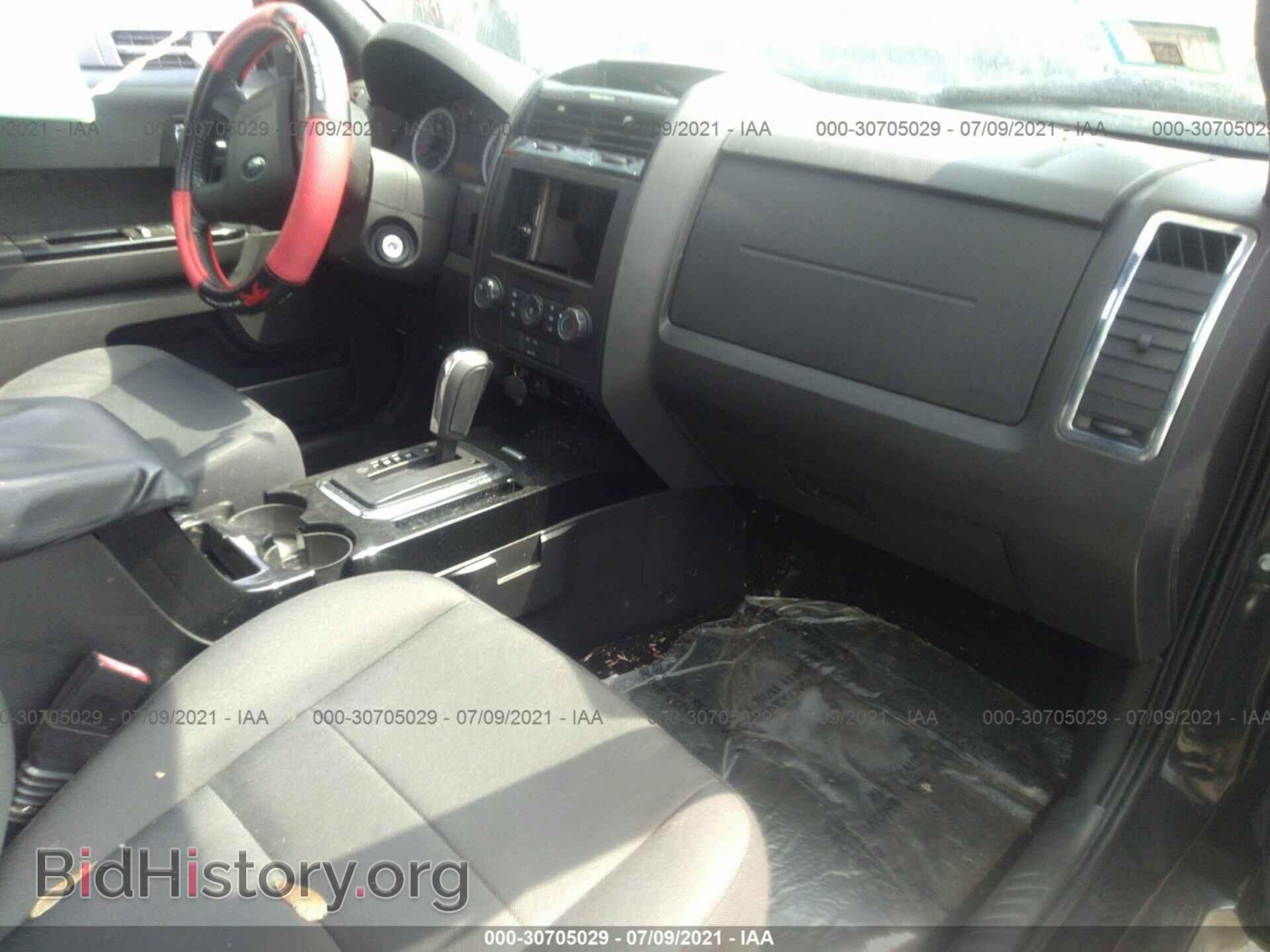 2011 FORD ESCAPE - VIN: 1FMCU9DG9BKC08409 - Фото 5