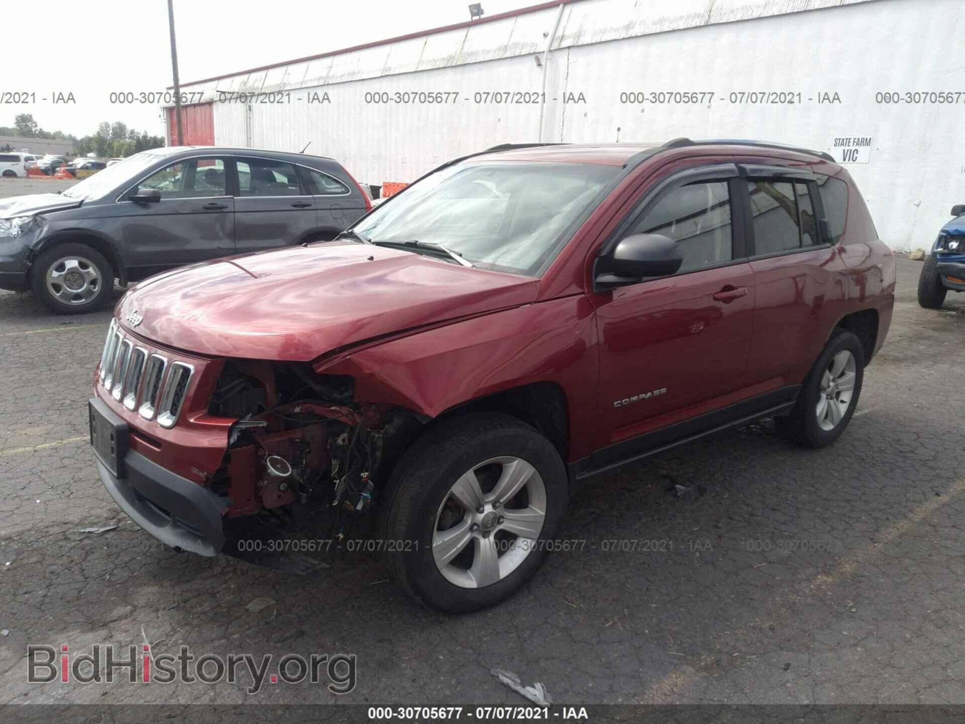 2014 JEEP COMPASS - VIN: 1C4NJDBB2ED816135 - Photo 2
