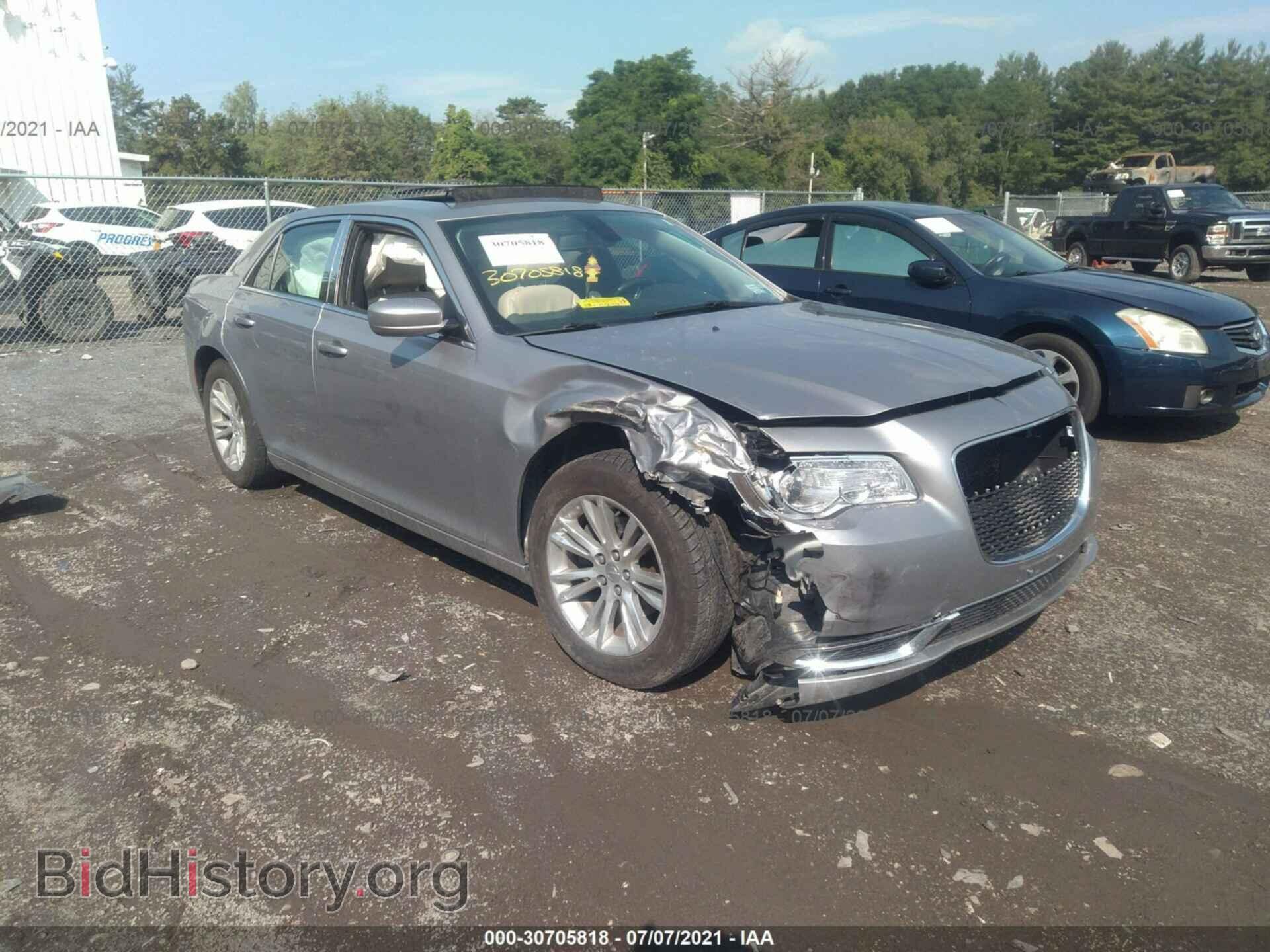 Фотография 2C3CCAAG8HH661955 - CHRYSLER 300 2017