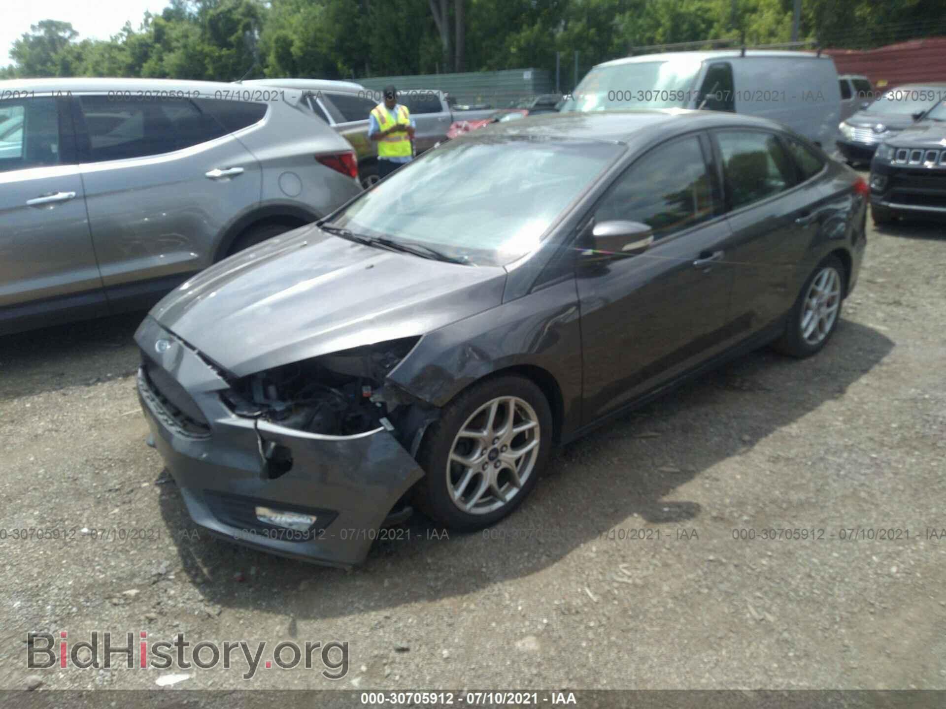 2015 FORD FOCUS - VIN: 1FADP3F2XFL323251 - Photo 2