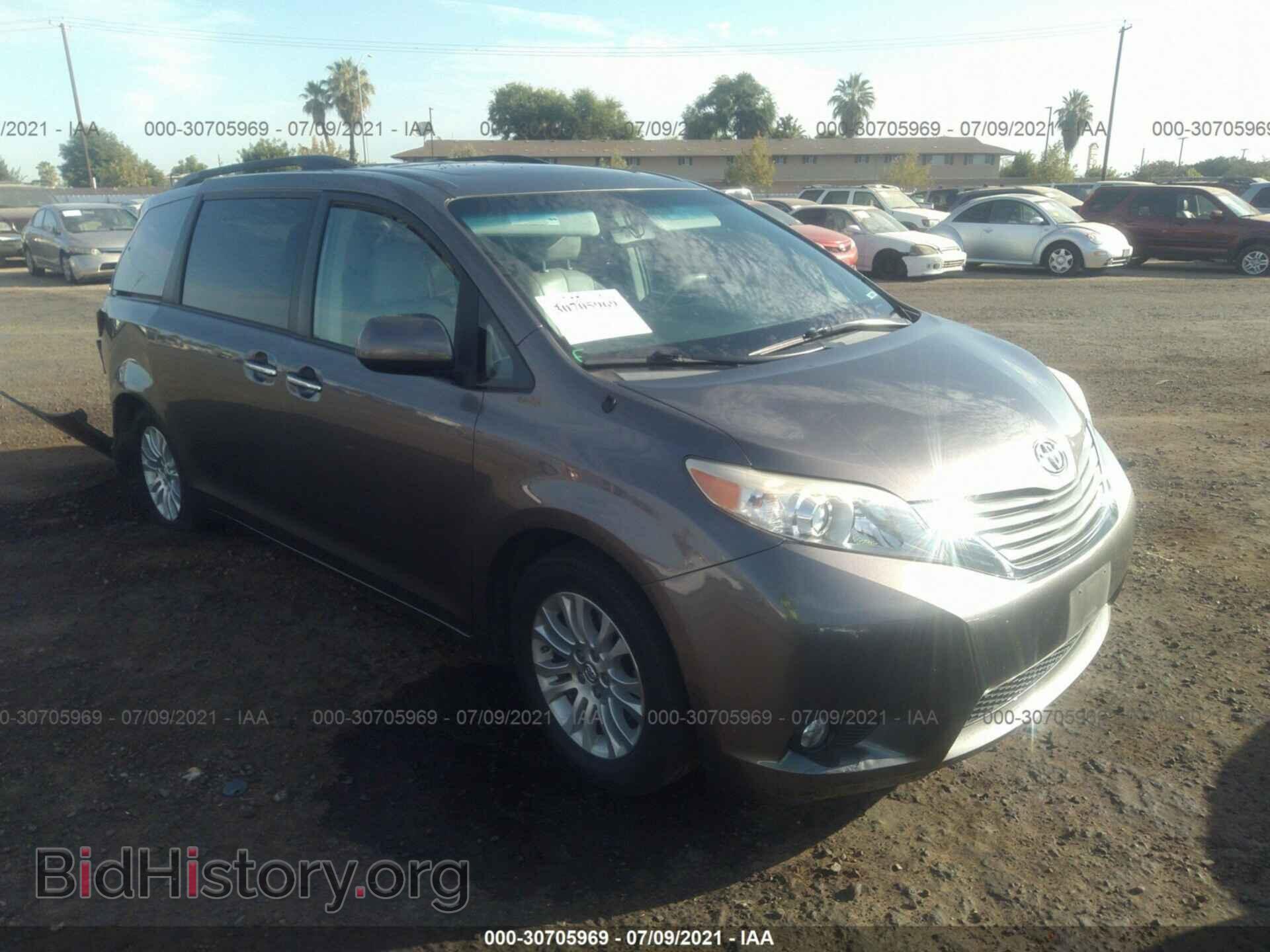Photo 5TDYK3DC4ES415135 - TOYOTA SIENNA 2014