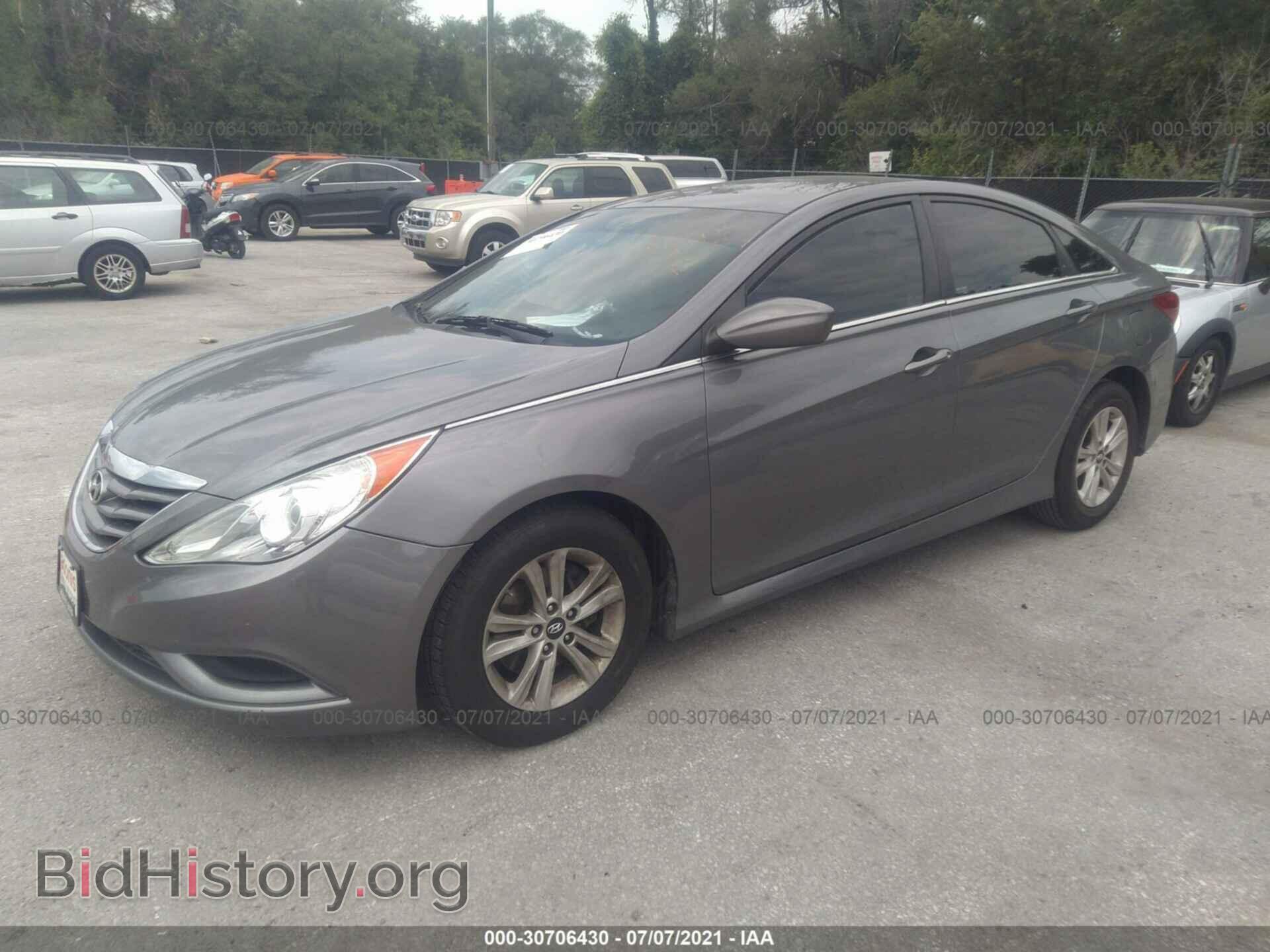 2014 HYUNDAI SONATA - VIN: 5NPEB4AC0EH873936 - Фото 2