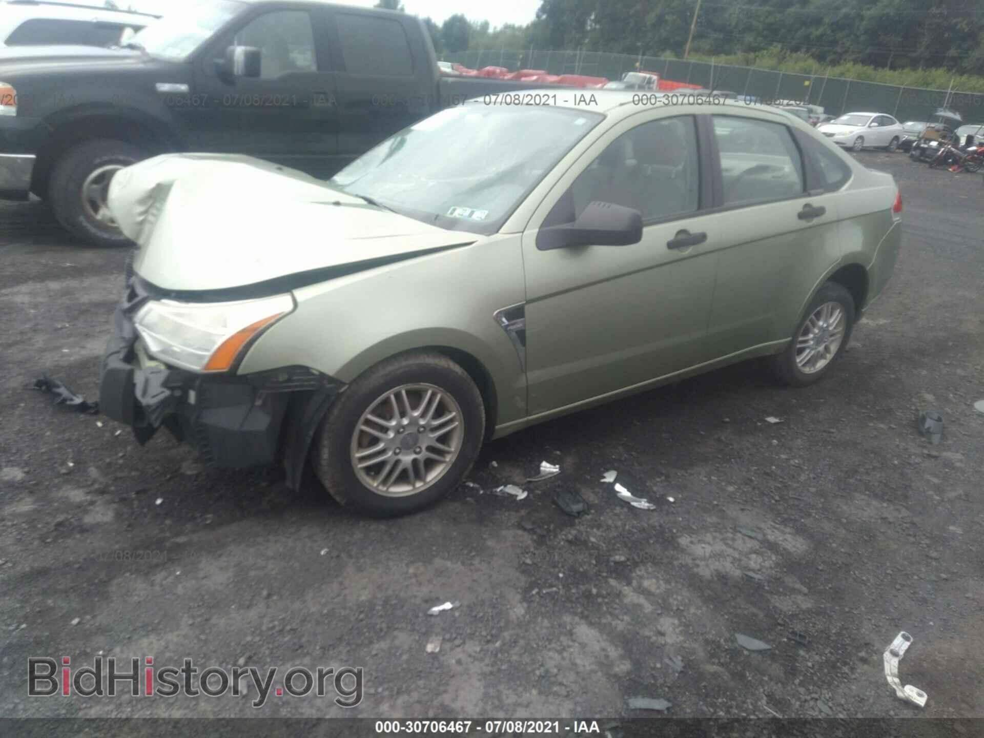 2008 FORD FOCUS - VIN: 1FAHP35N38W256202 - Фото 2