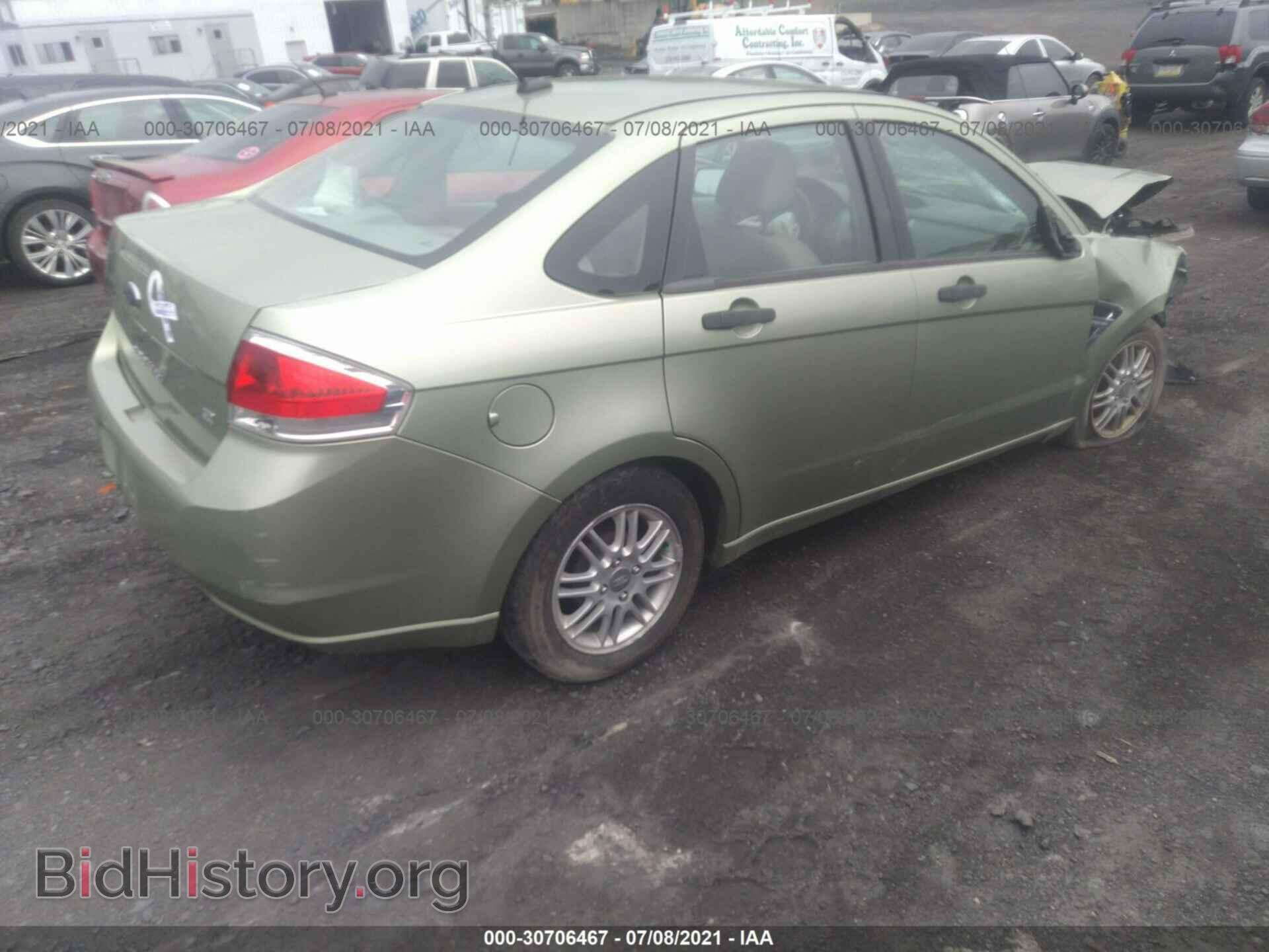 2008 FORD FOCUS - VIN: 1FAHP35N38W256202 - Фото 4
