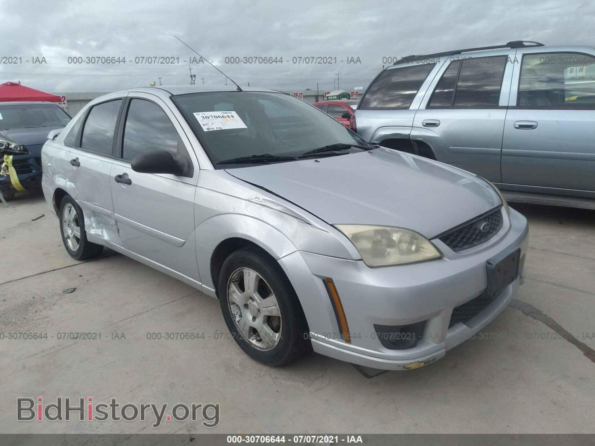 Photo 1FAFP34N07W134047 - FORD FOCUS 2007