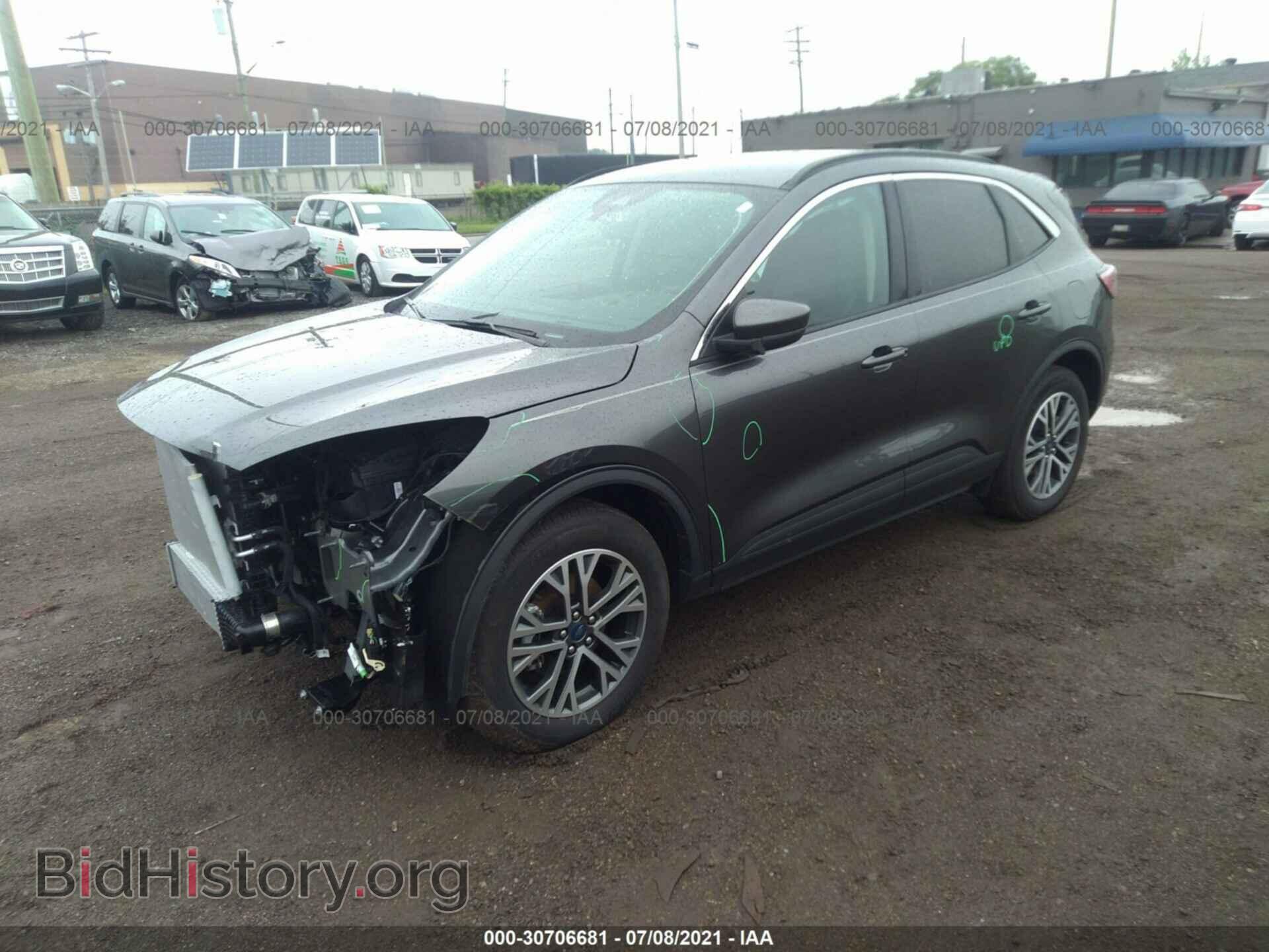 2020 FORD ESCAPE - VIN: 1FMCU9H96LUB00377 - Фото 2