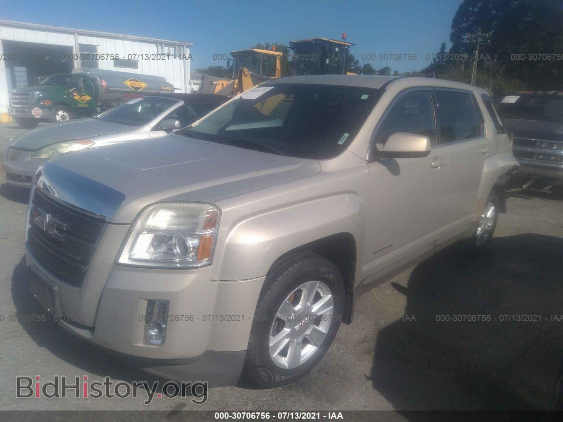 2011 GMC TERRAIN - VIN: 2CTALMEC8B6385165 - Фото 2