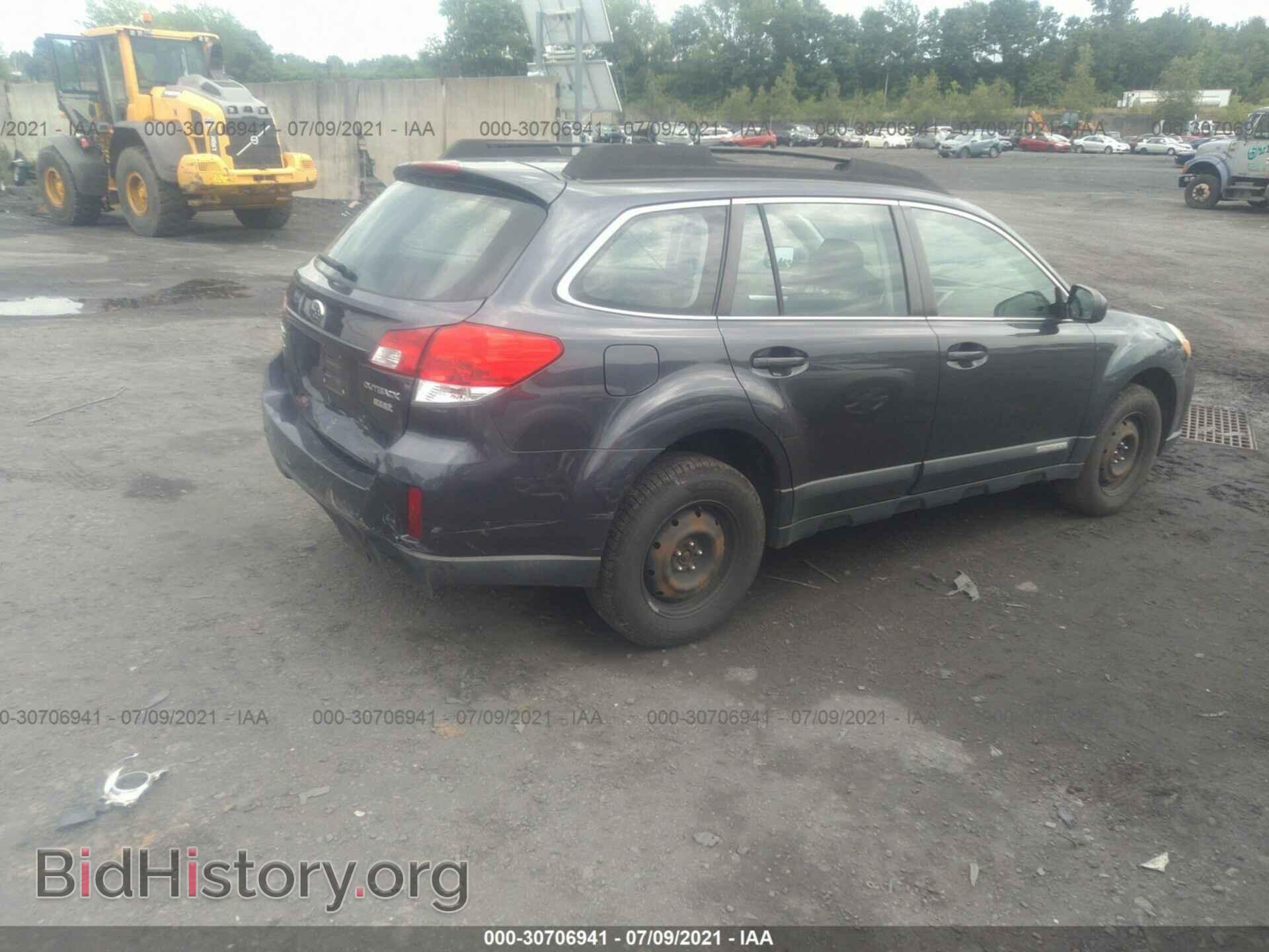 2011 SUBARU OUTBACK - VIN: 4S4BRBAC1B3407602 - Фото 4