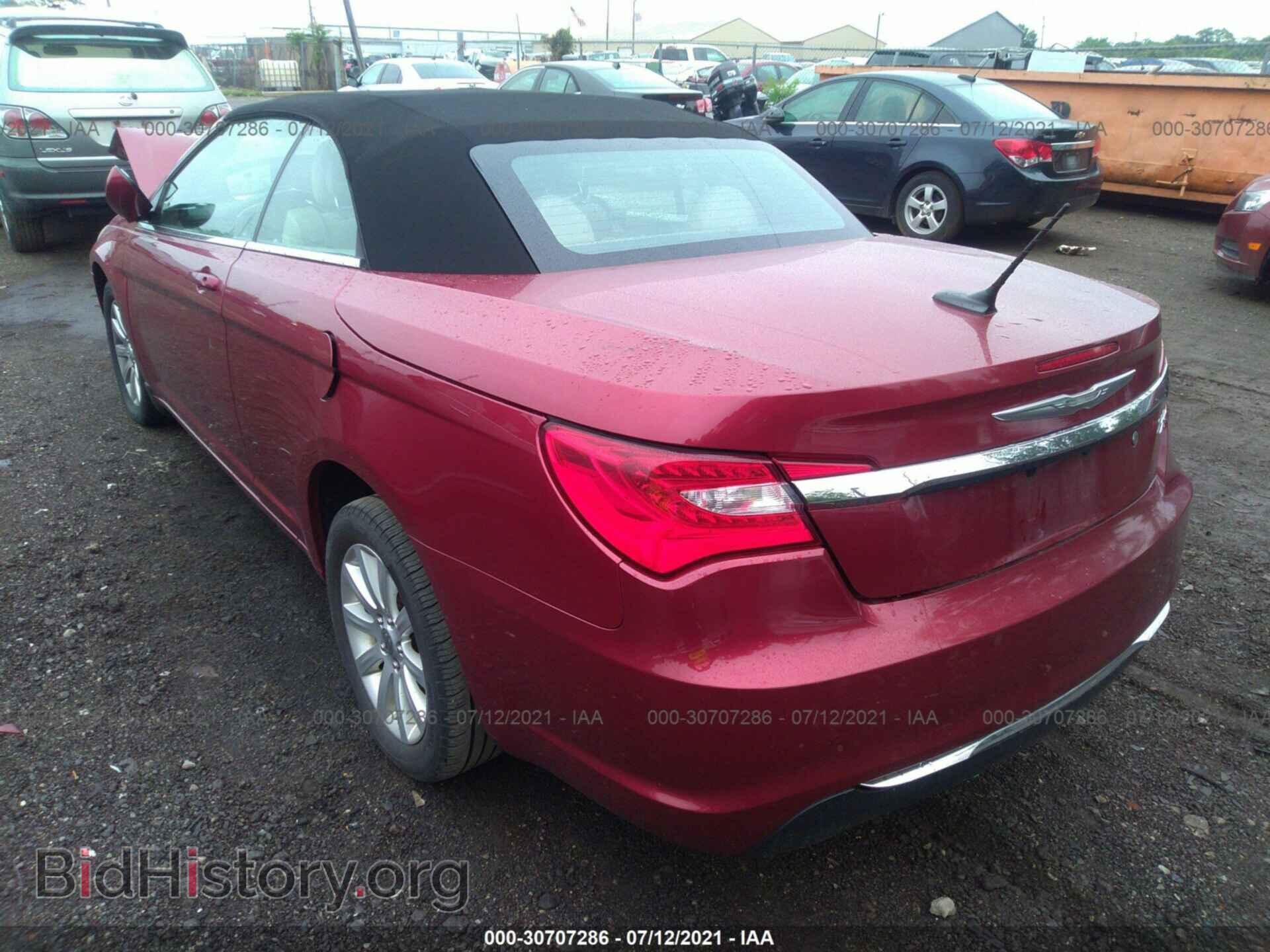 2011 CHRYSLER 200 - VIN: 1C3BC2EB1BN581914 - Фото 3