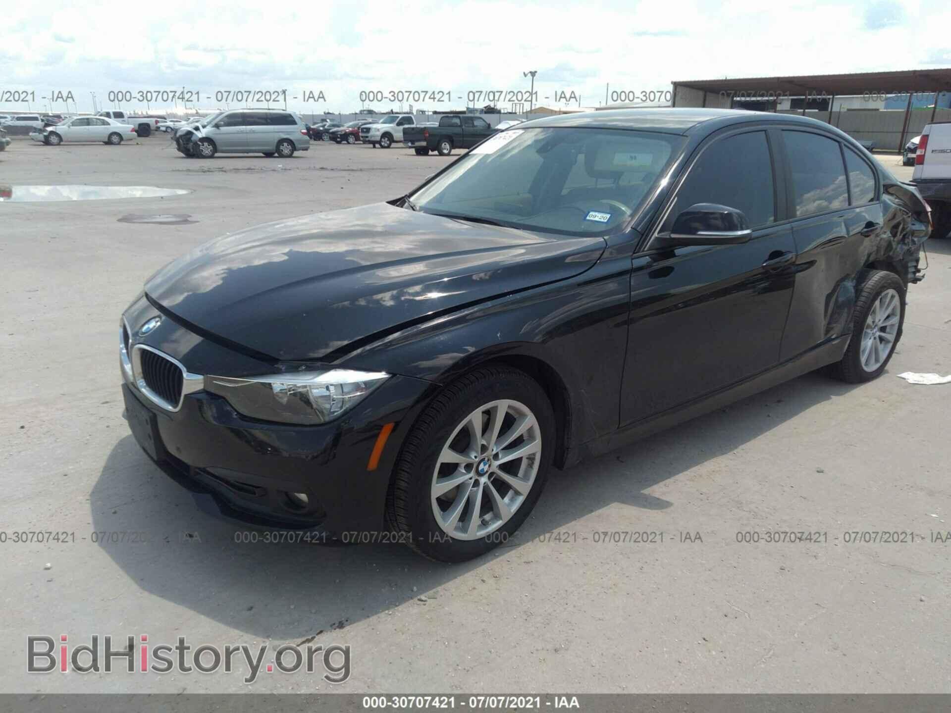 2016 BMW 3 SERIES - VIN: WBA8E1G51GNU10960 - Фото 2