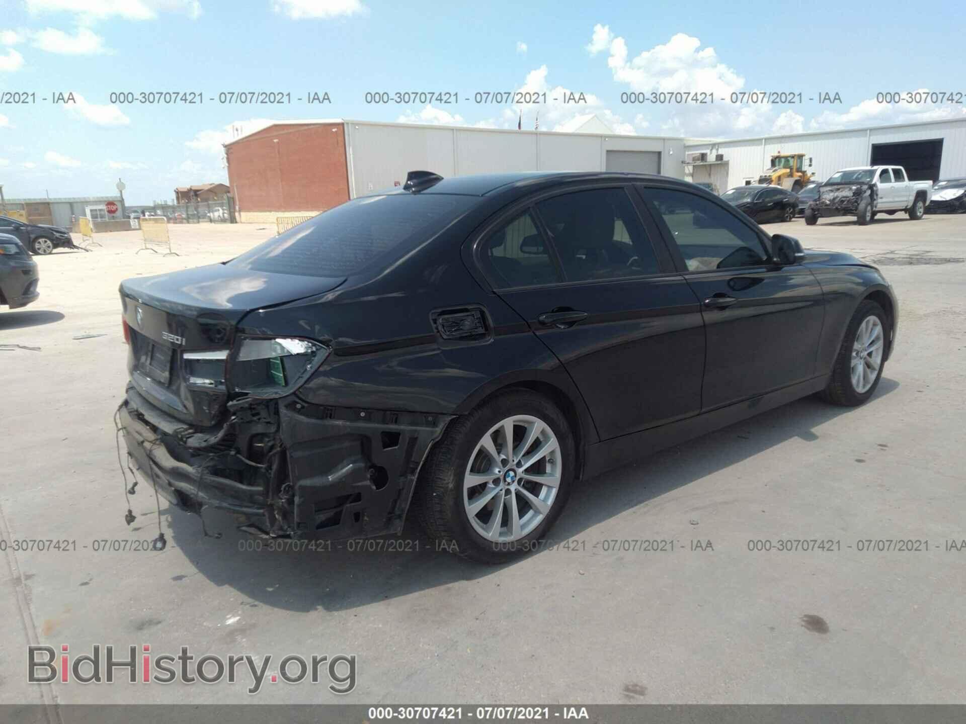 2016 BMW 3 SERIES - VIN: WBA8E1G51GNU10960 - Фото 4