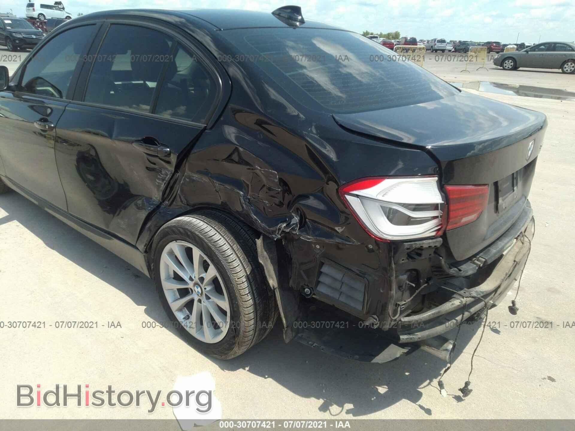 2016 BMW 3 SERIES - VIN: WBA8E1G51GNU10960 - Фото 6