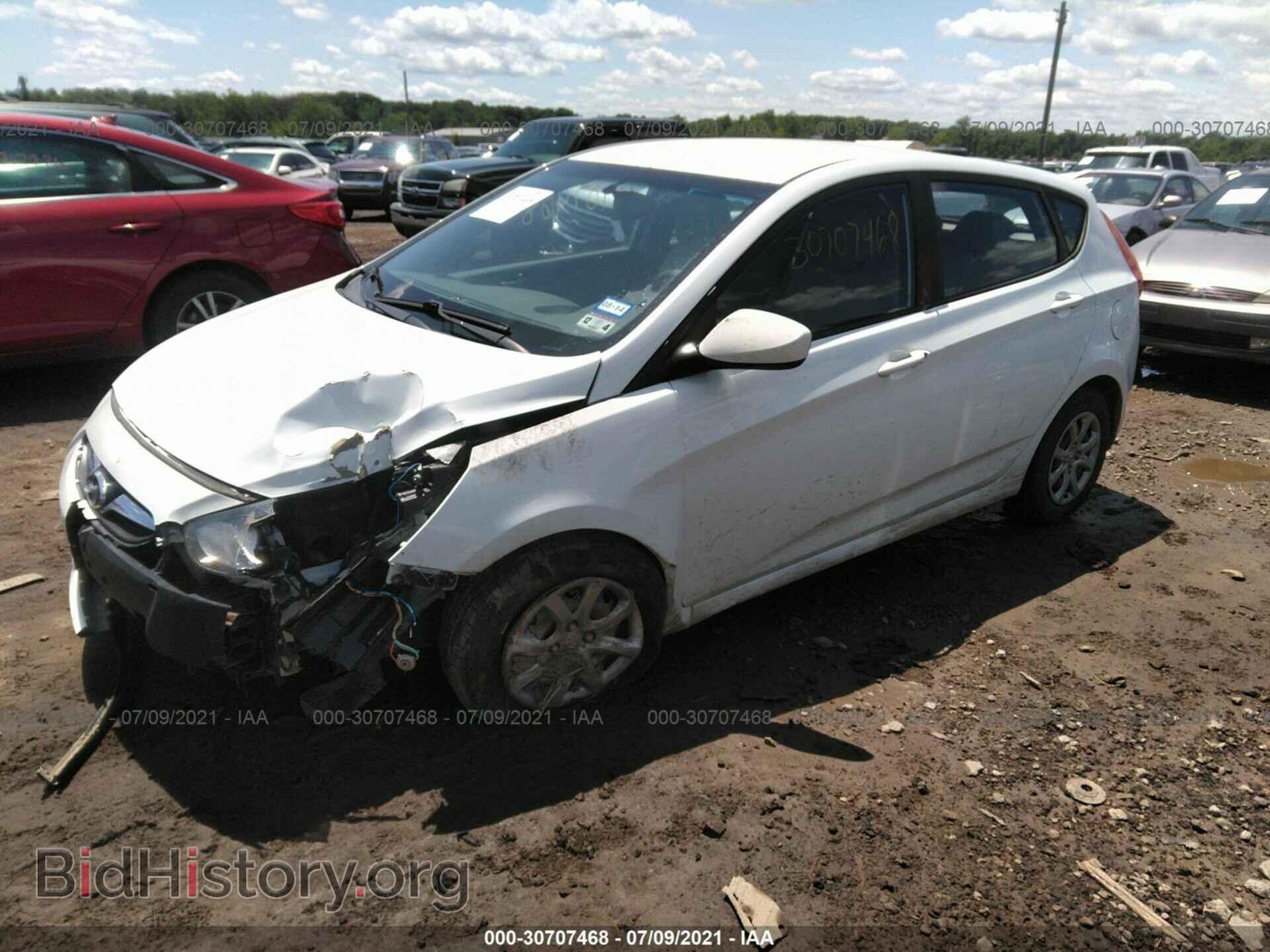 2013 HYUNDAI ACCENT - VIN: KMHCT5AEXDU083541 - Фото 2