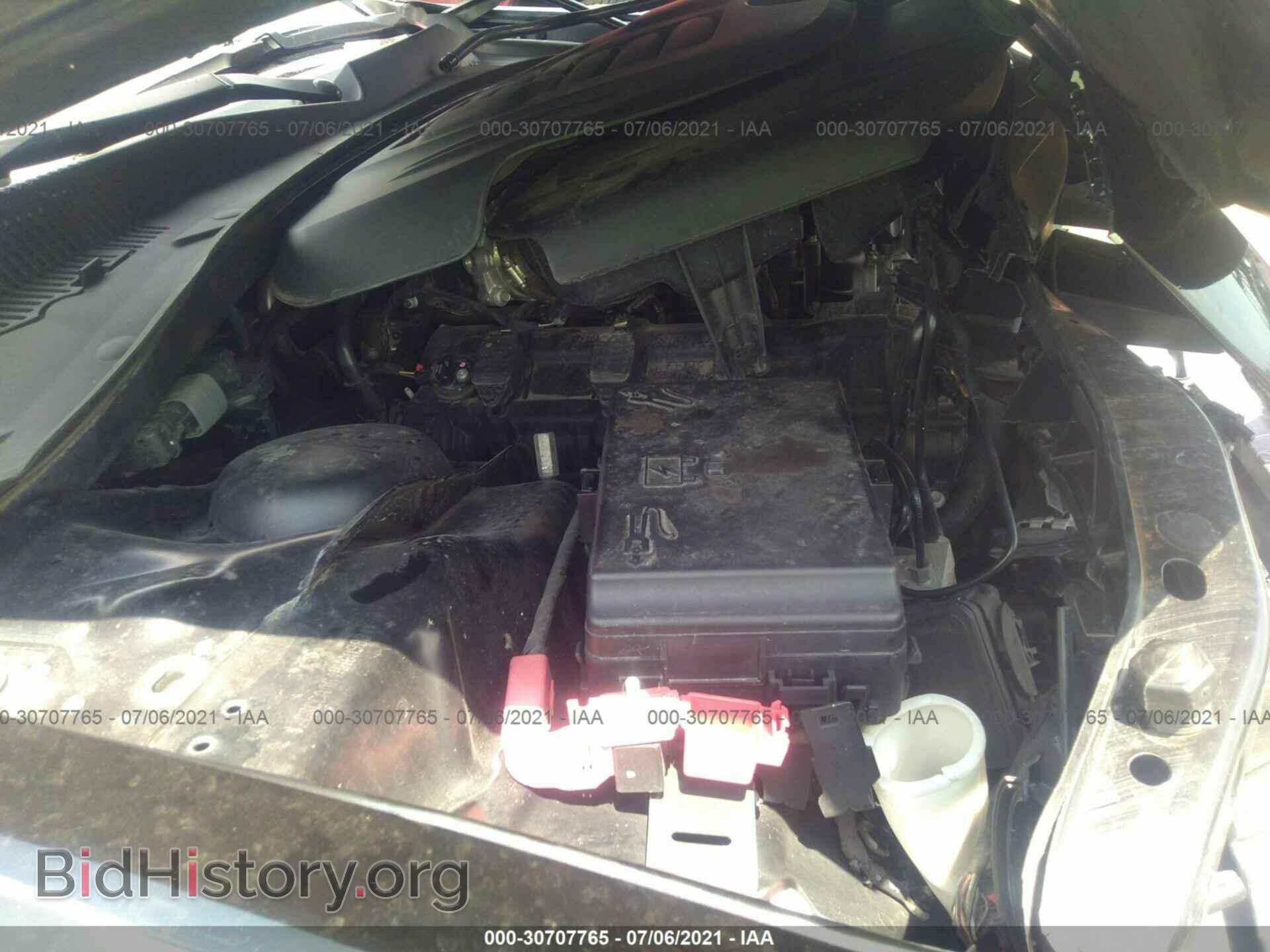2017 CHRYSLER 300 - VIN: 2C3CCAAG4HH609884 - Фото 10