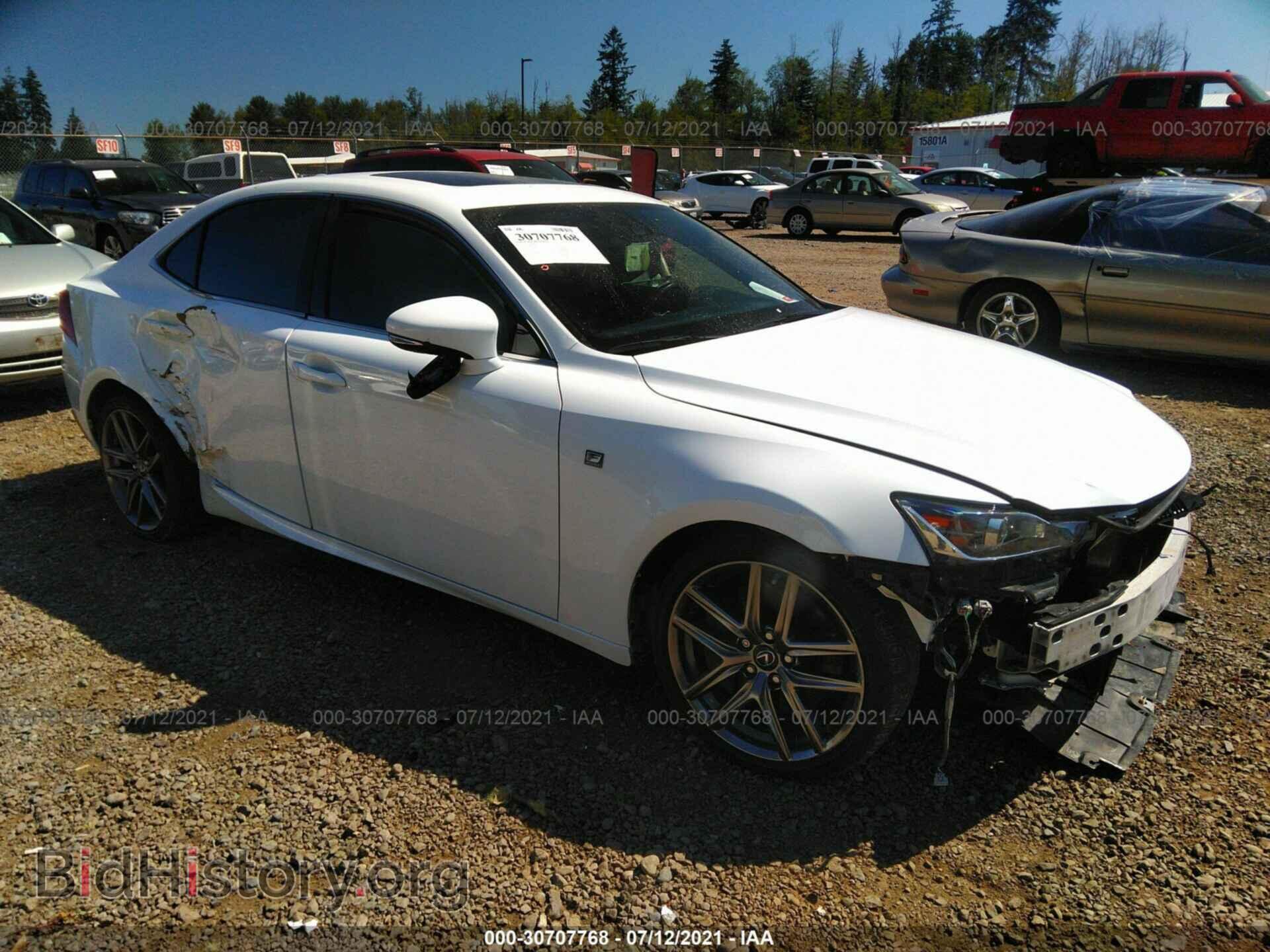 Photo JTHCE1D2XH5013027 - LEXUS IS 2017