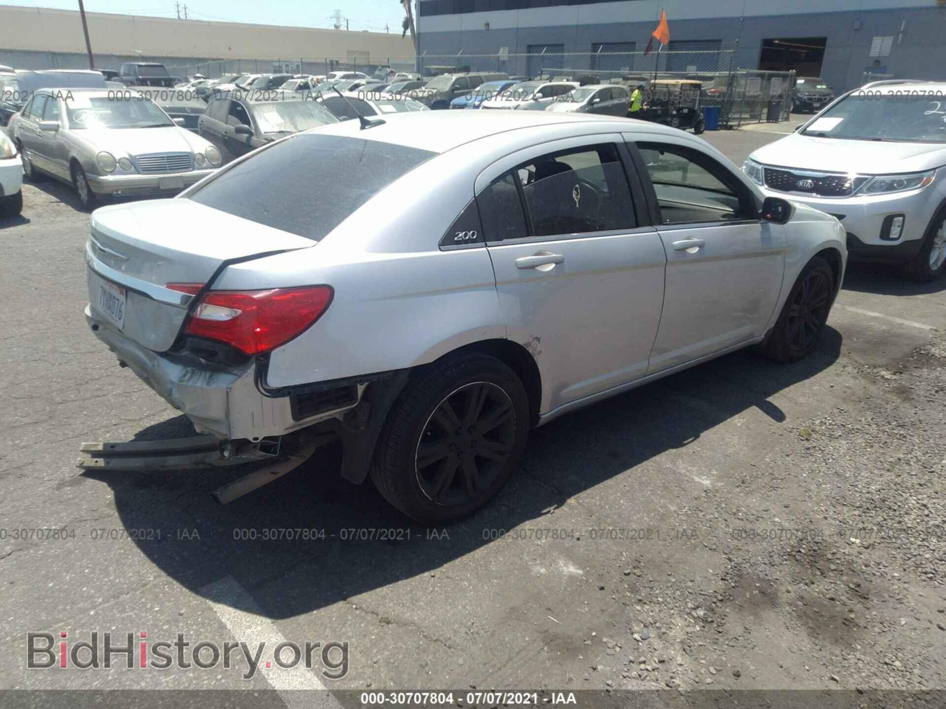2012 CHRYSLER 200 - VIN: 1C3CCBBB4CN129417 - Фото 4