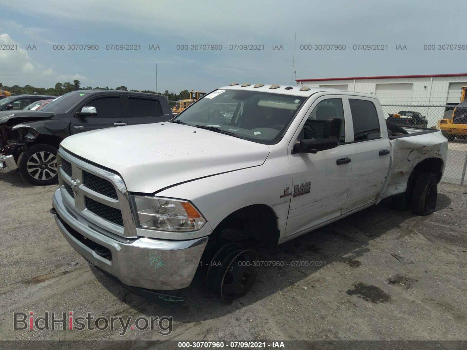 2016 RAM 3500 - VIN: 3C63RRGLXGG349705 - Фото 2