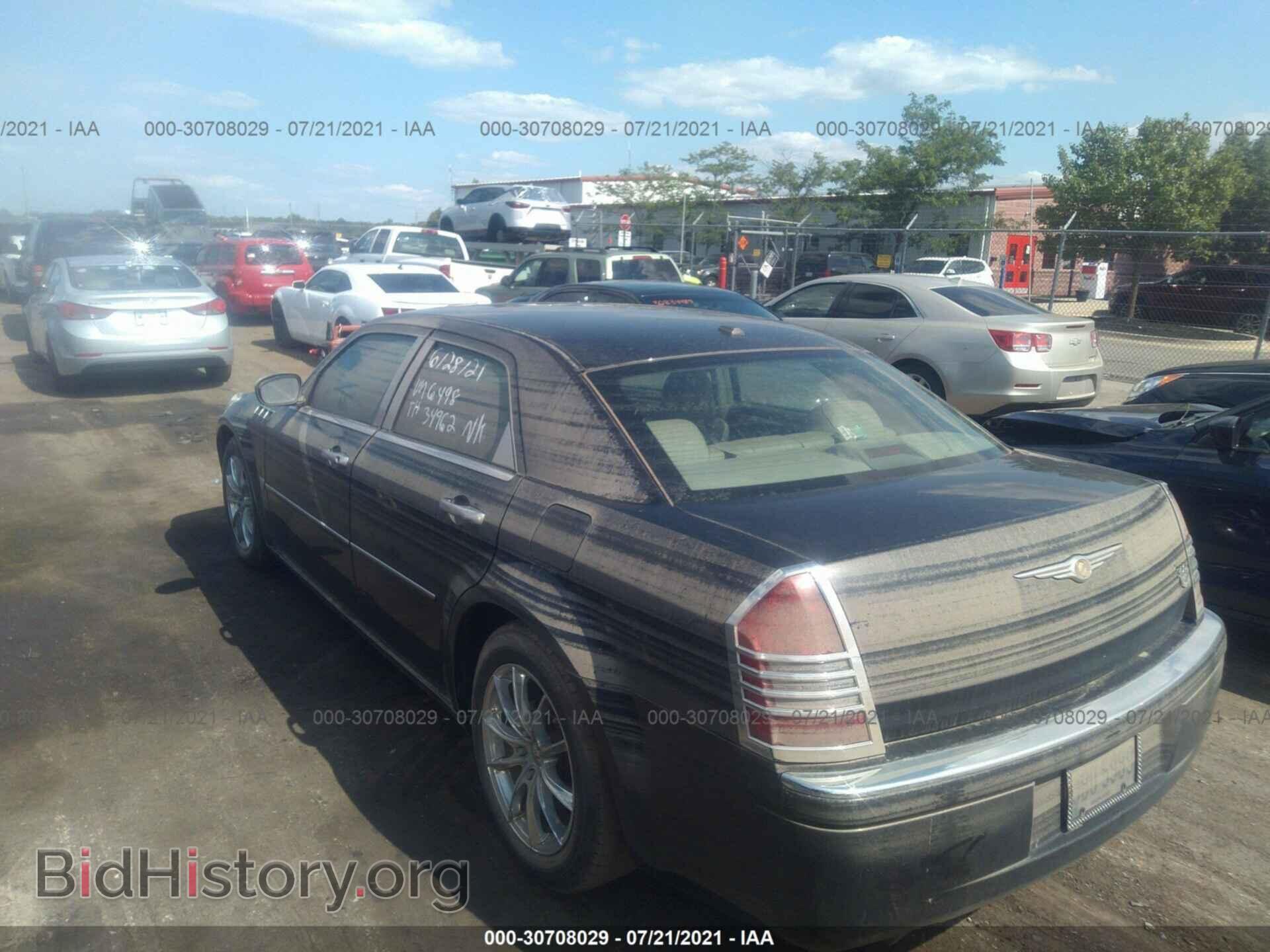 2007 CHRYSLER 300 - VIN: 2C3KA63H17H766498 - Фото 3
